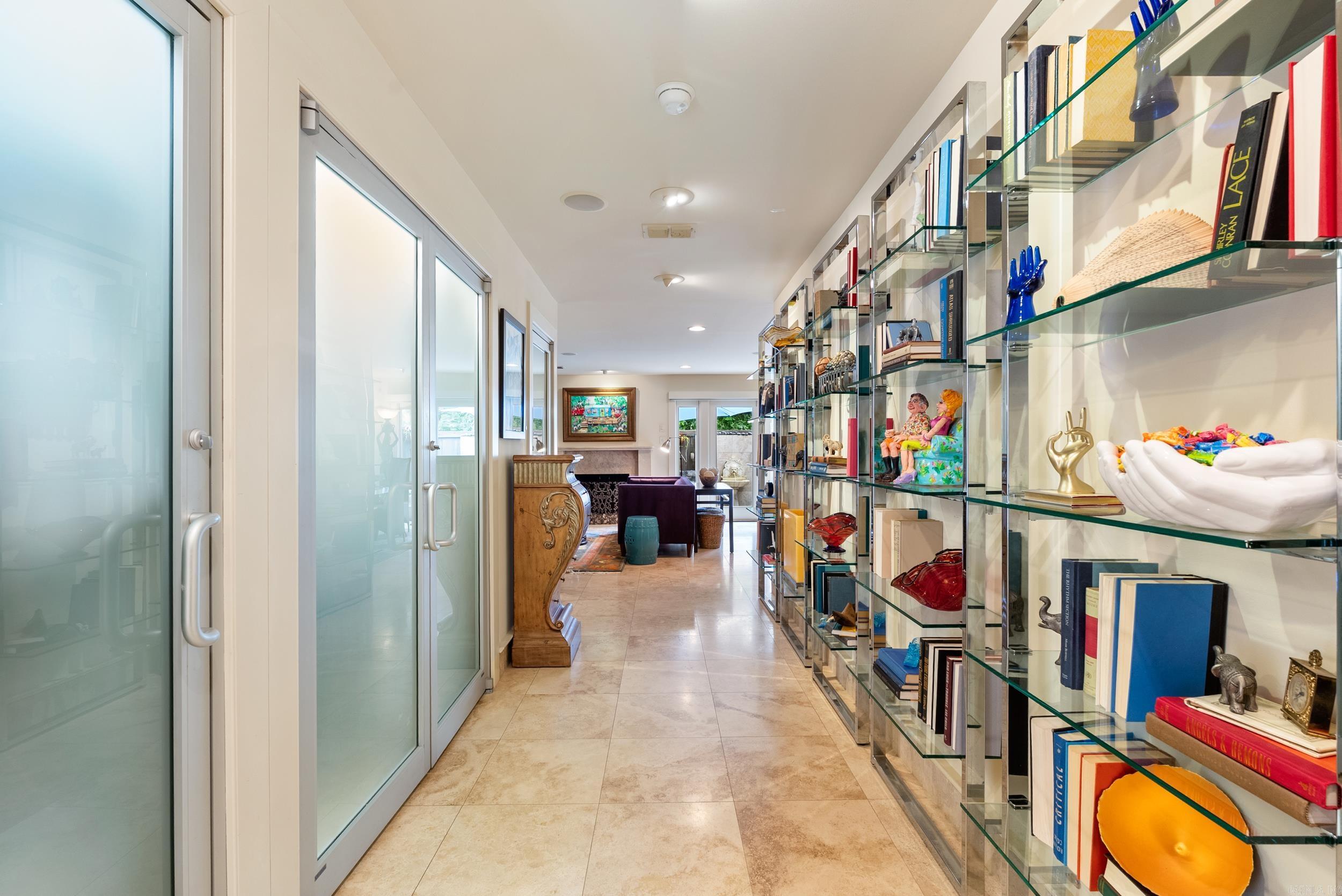 ANDOVER SQUARE - Residential