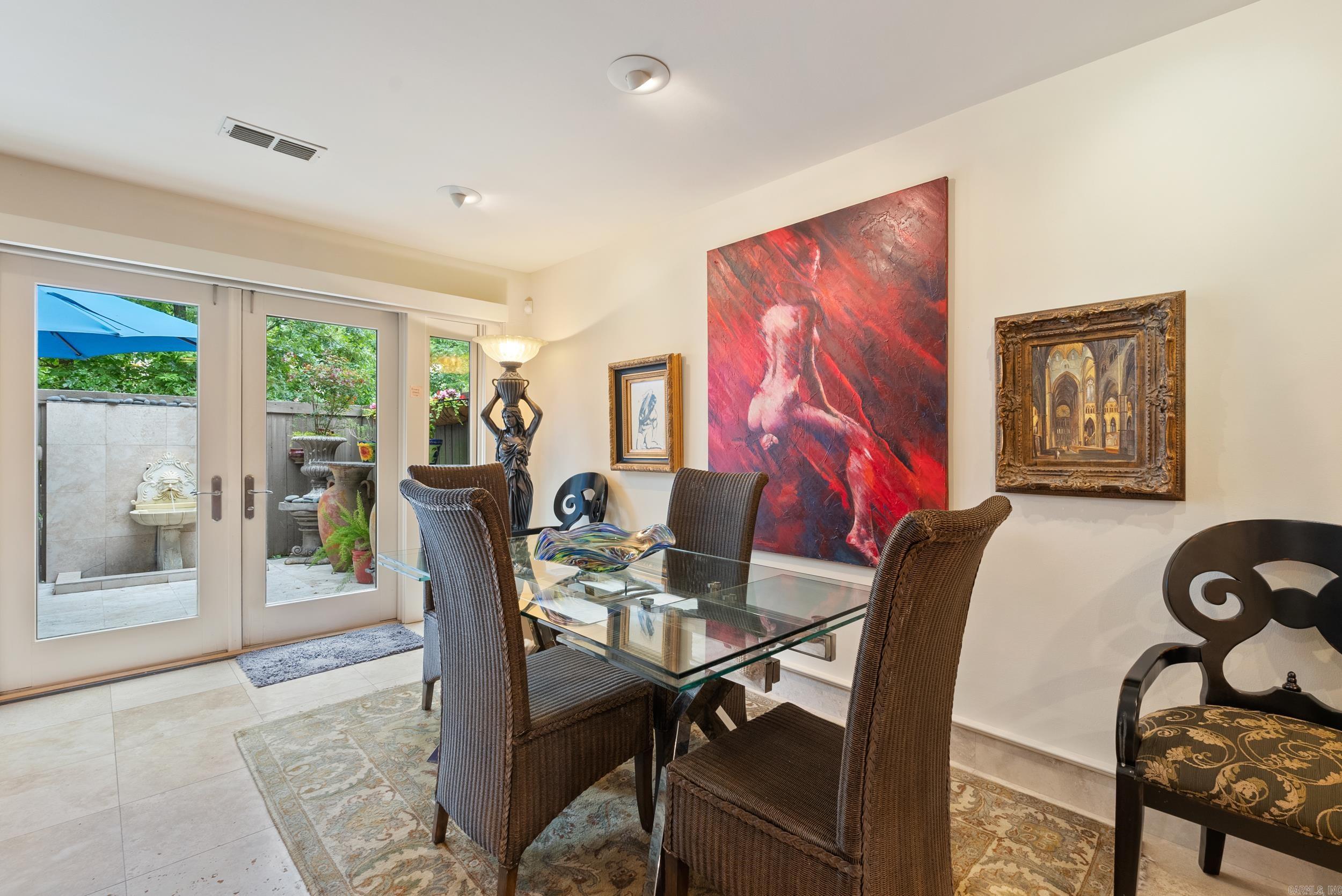 ANDOVER SQUARE - Residential