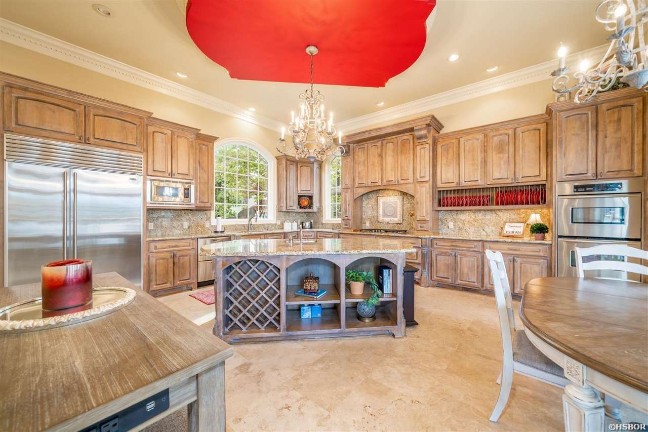 DRIFTWOOD POINT - Residential