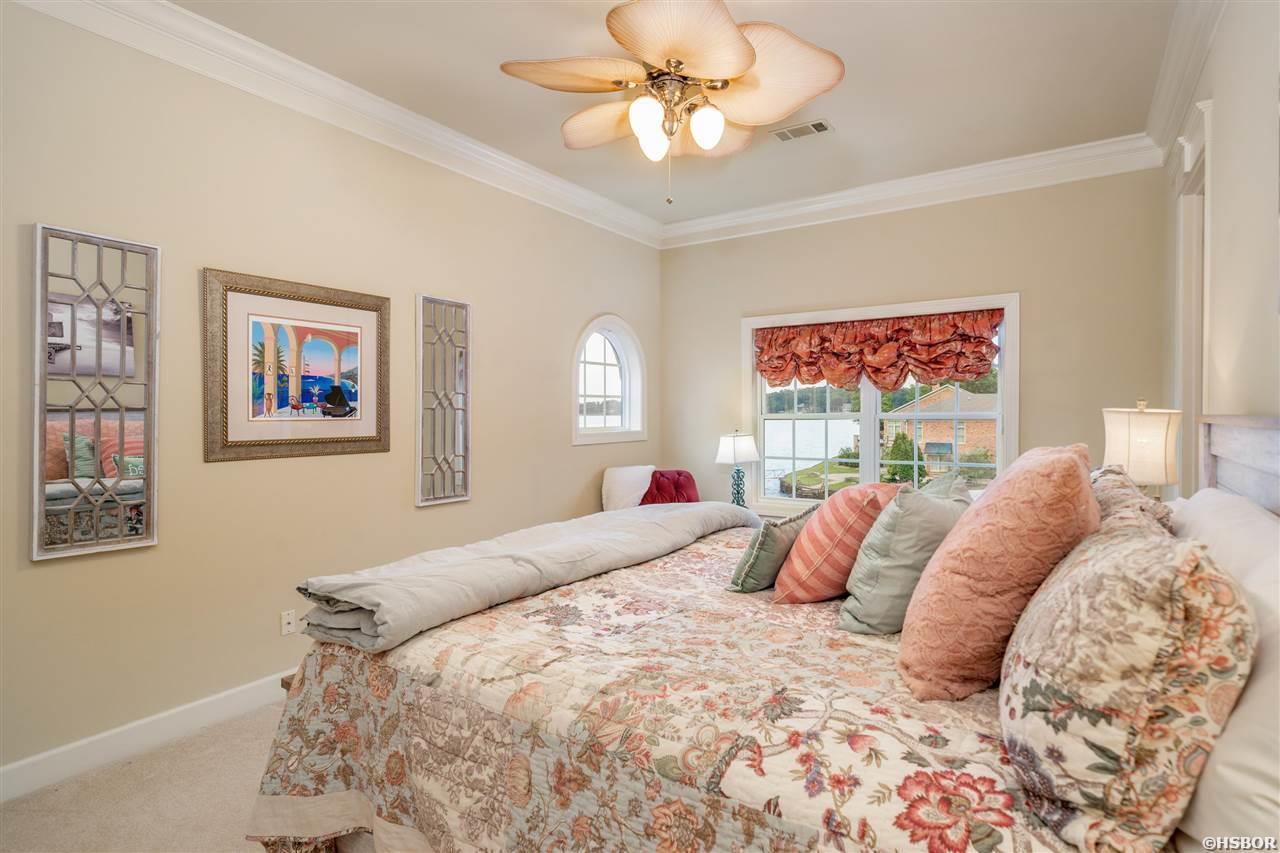 DRIFTWOOD POINT - Residential