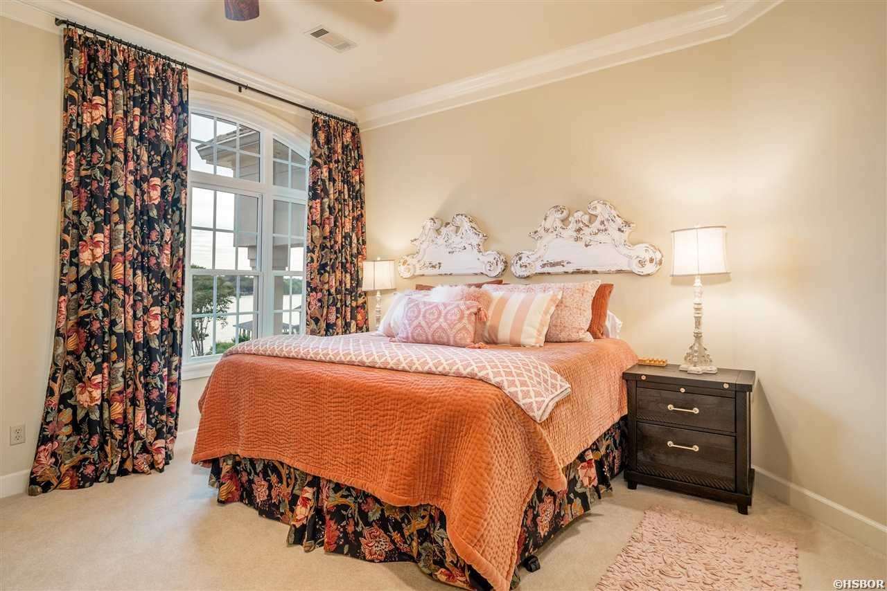 DRIFTWOOD POINT - Residential