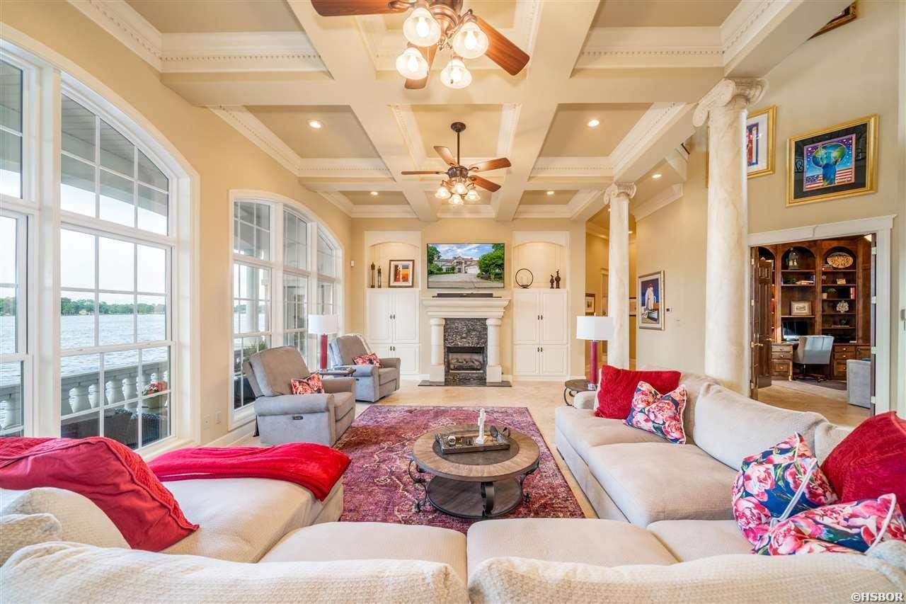 DRIFTWOOD POINT - Residential