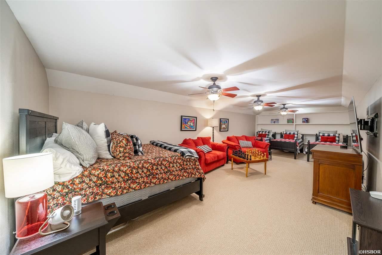 DRIFTWOOD POINT - Residential