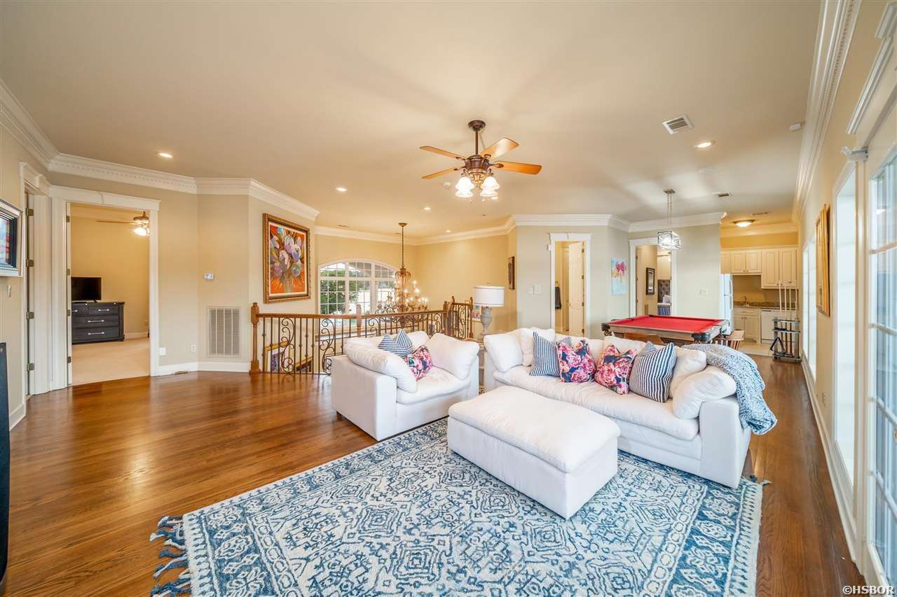 DRIFTWOOD POINT - Residential