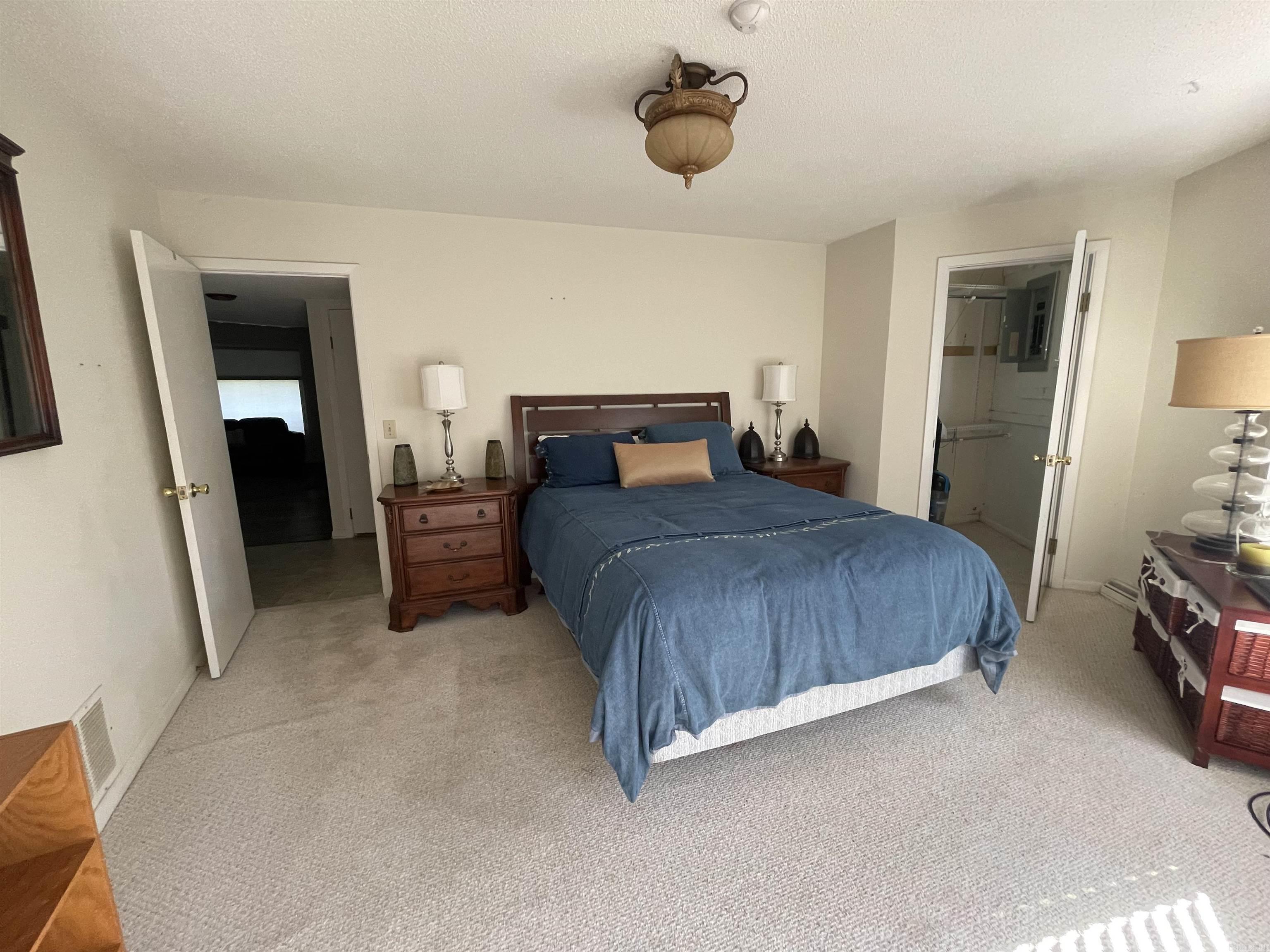 INDIAN HILLS - Residential
