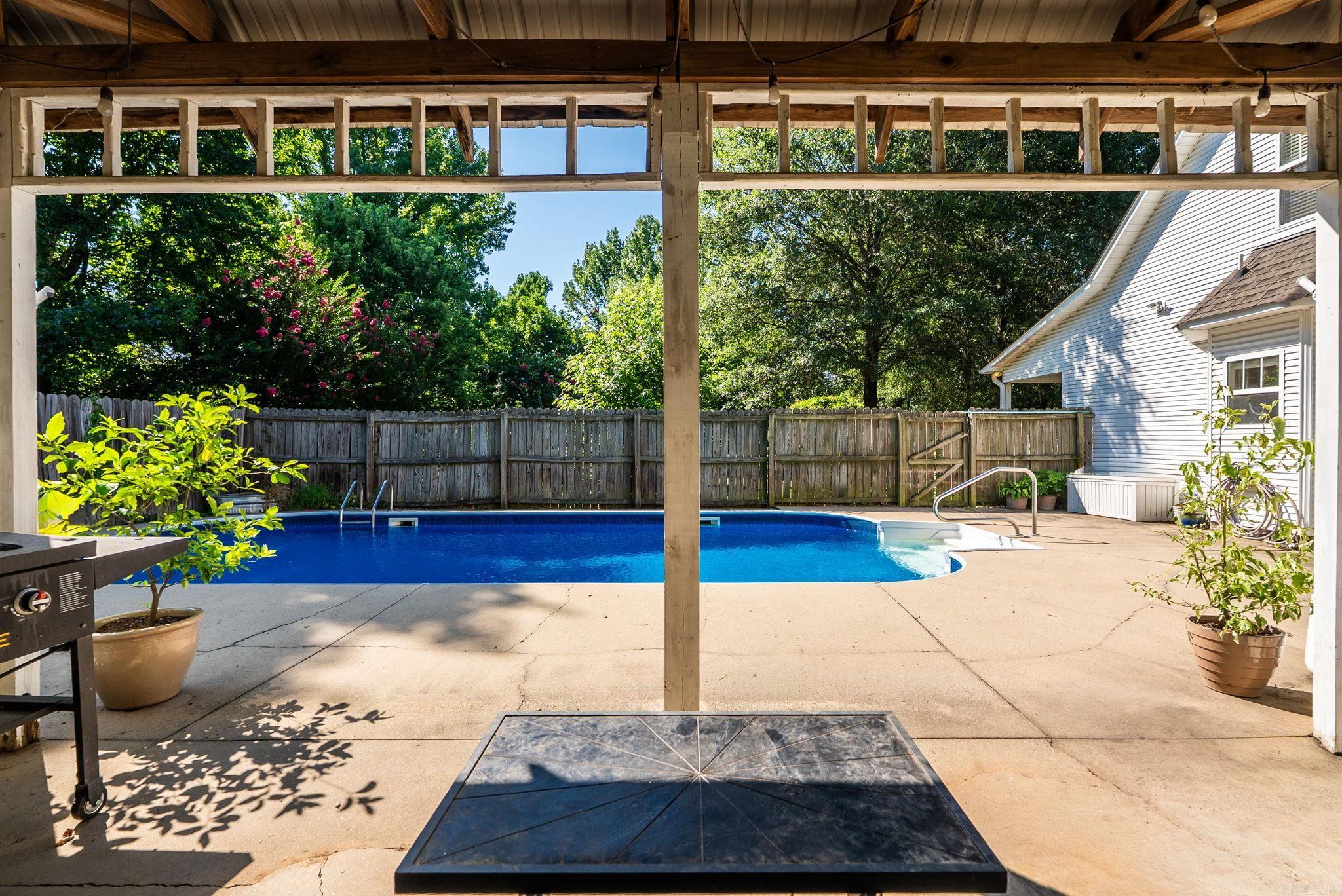 WADE'S - Residential