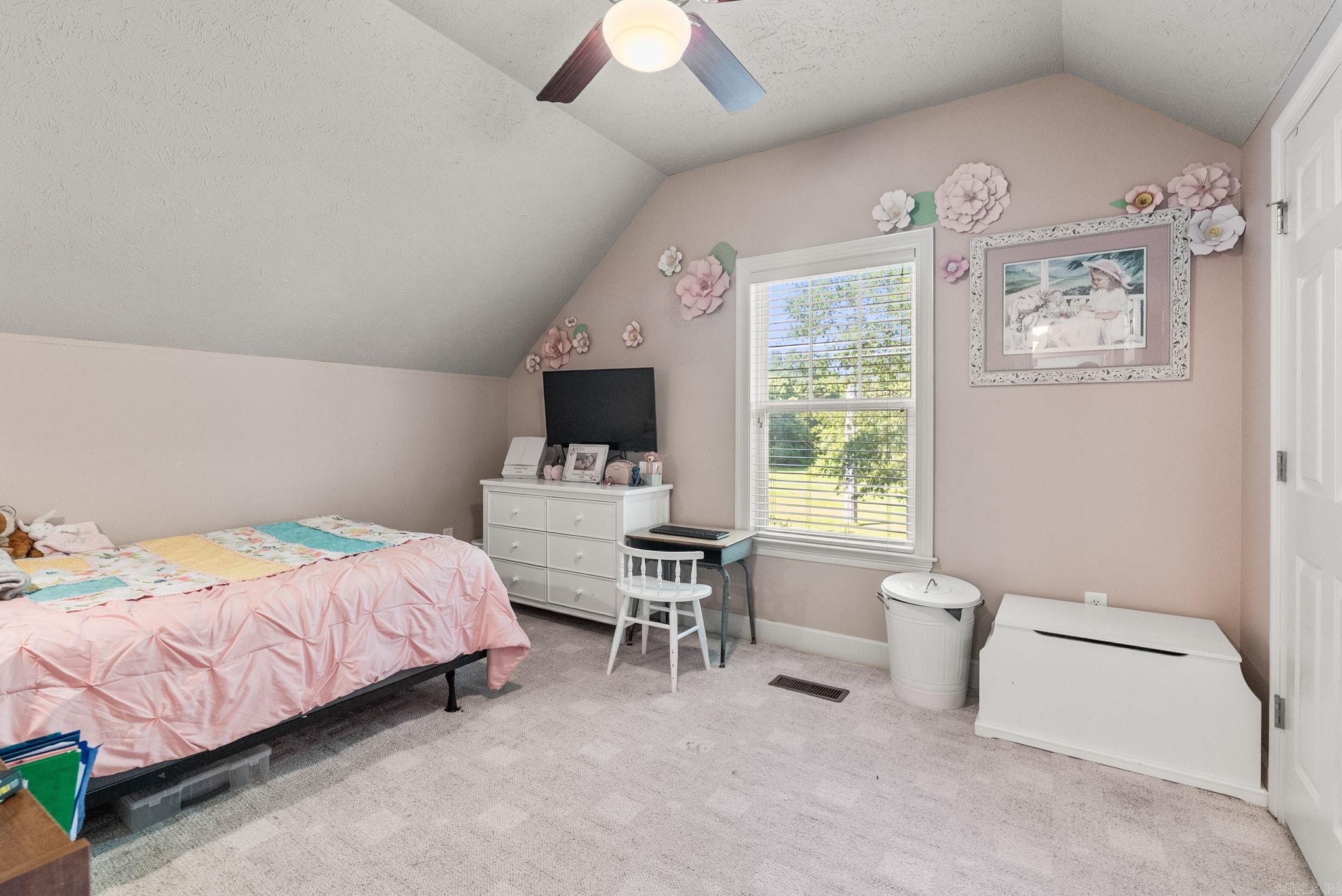 WADE'S - Residential