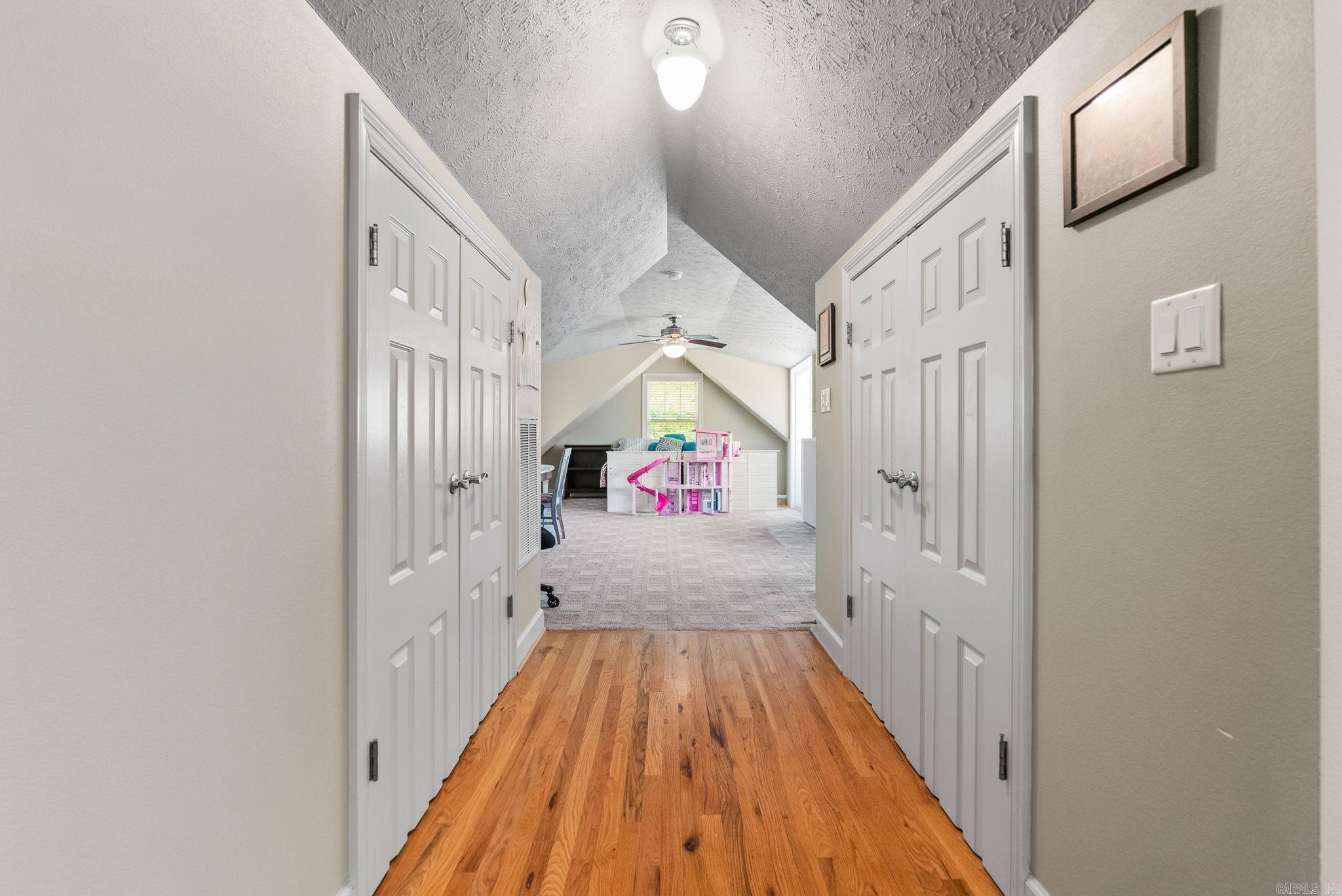 WADE'S - Residential