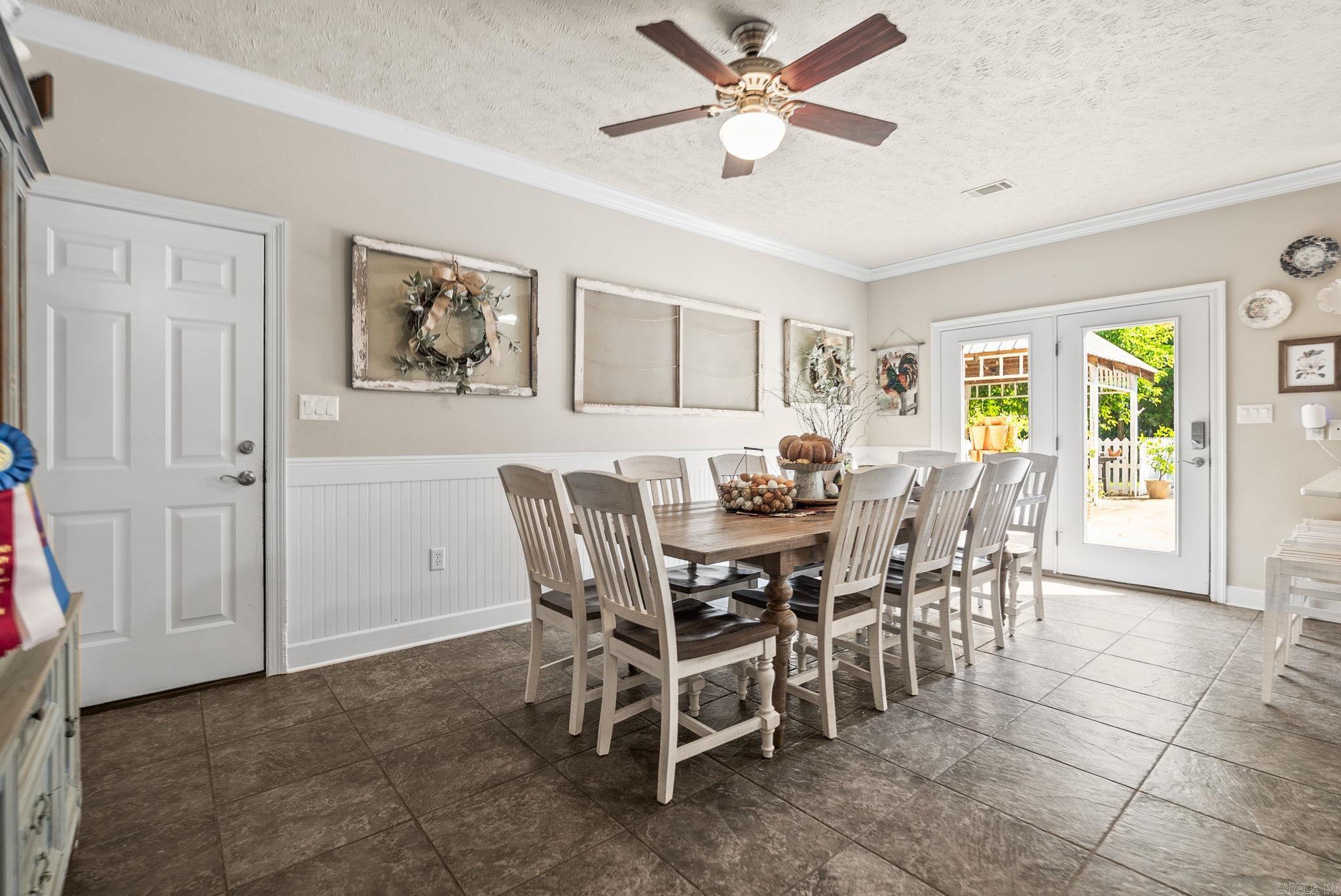 WADE'S - Residential