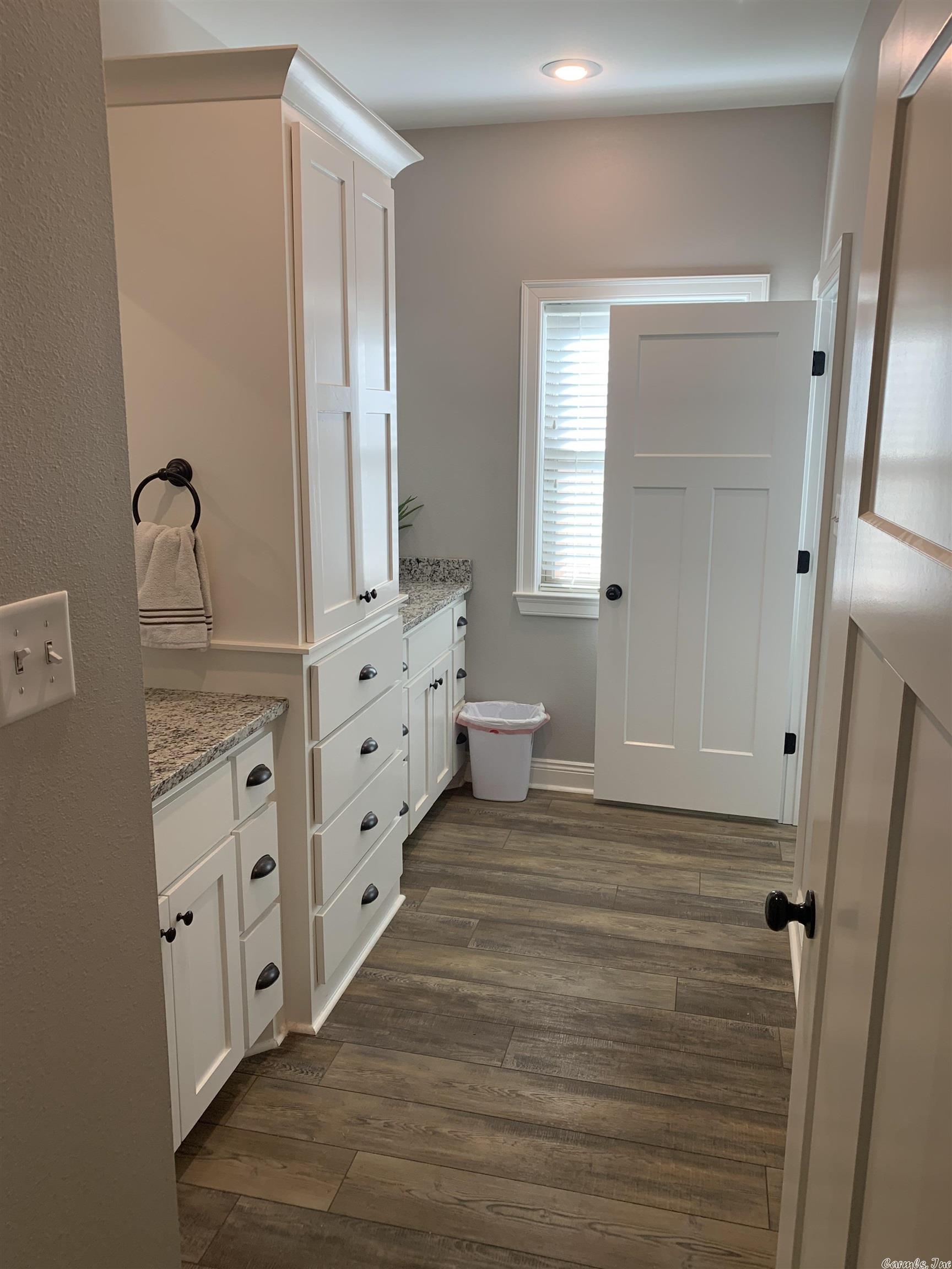 Salem Woods - Residential