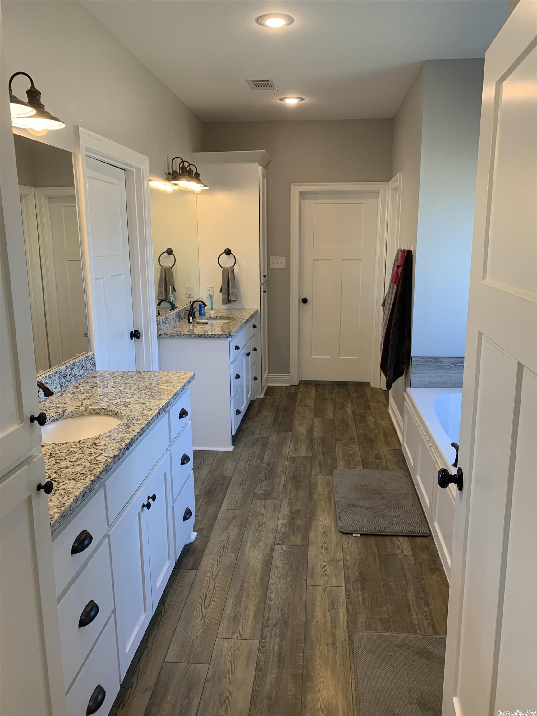 Salem Woods - Residential