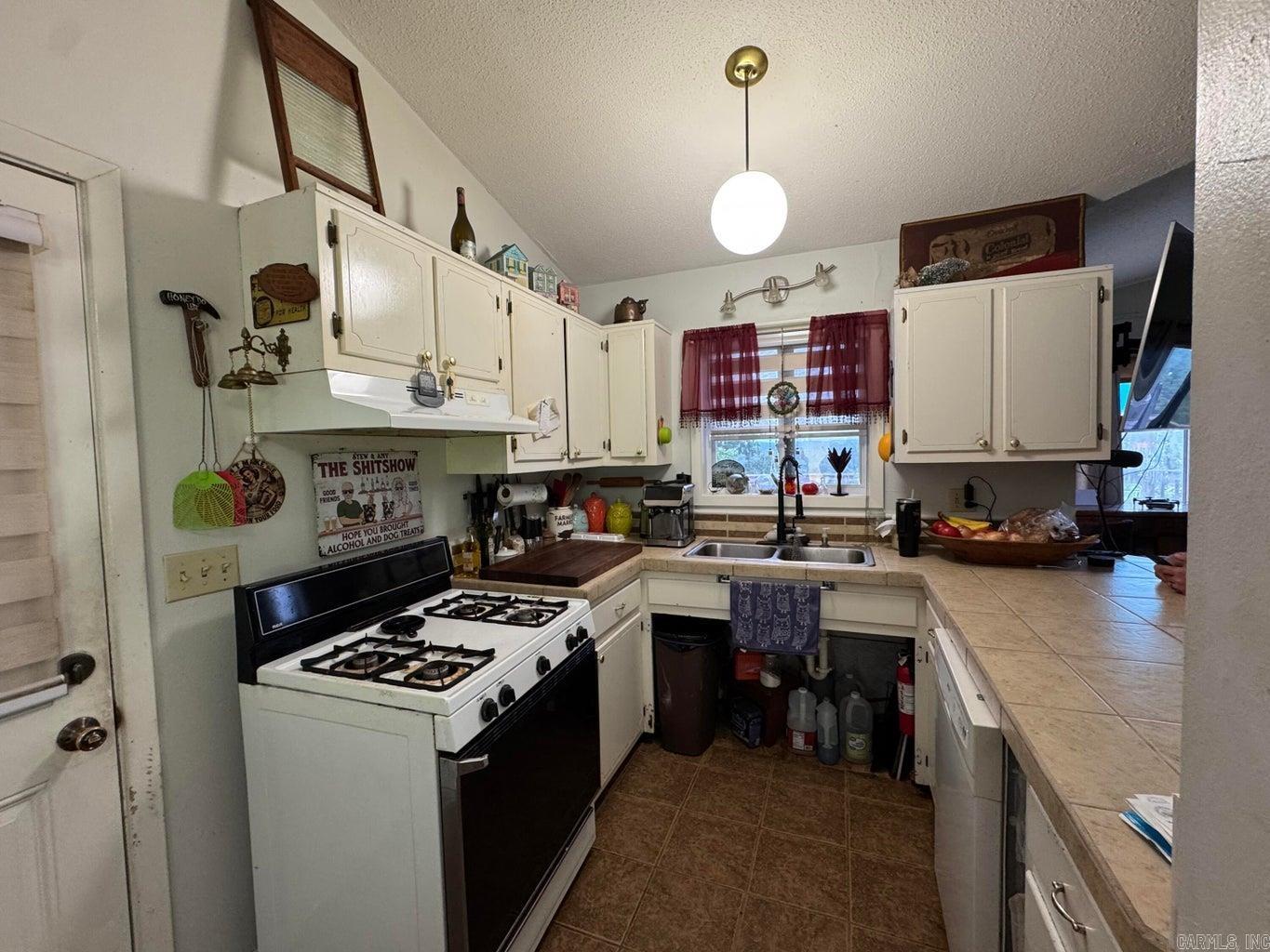 KIMA SECOND - Residential