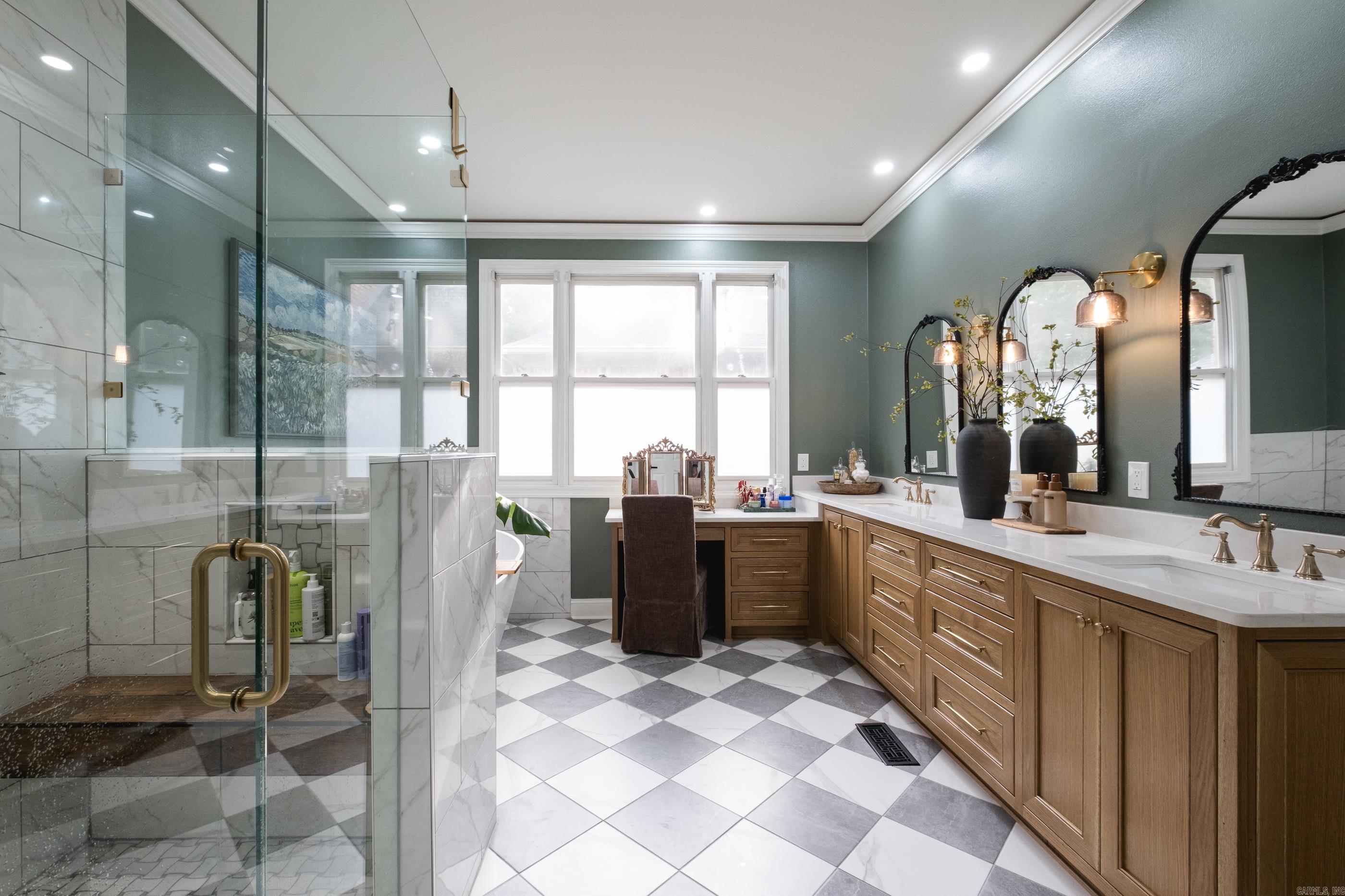 CHENAL VALLEY AVIGNON COURT - Residential