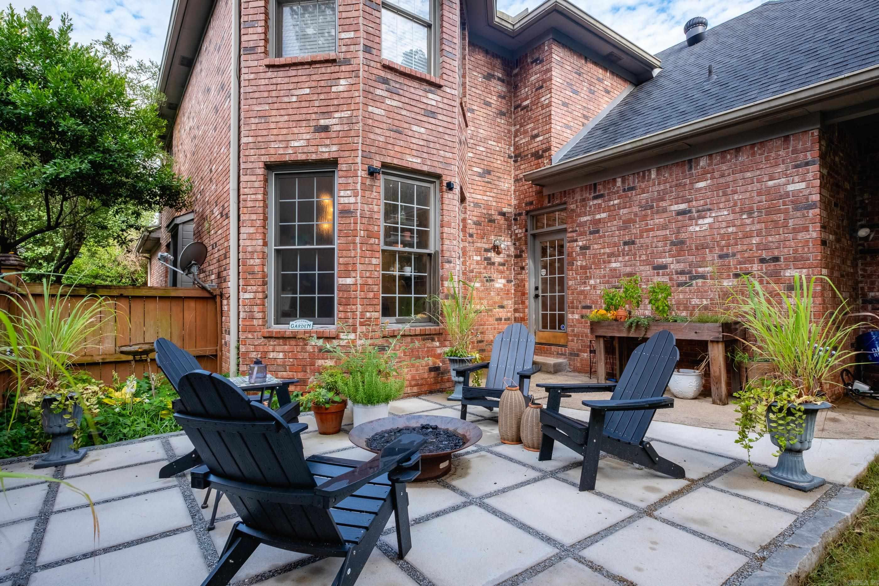 CHENAL VALLEY AVIGNON COURT - Residential