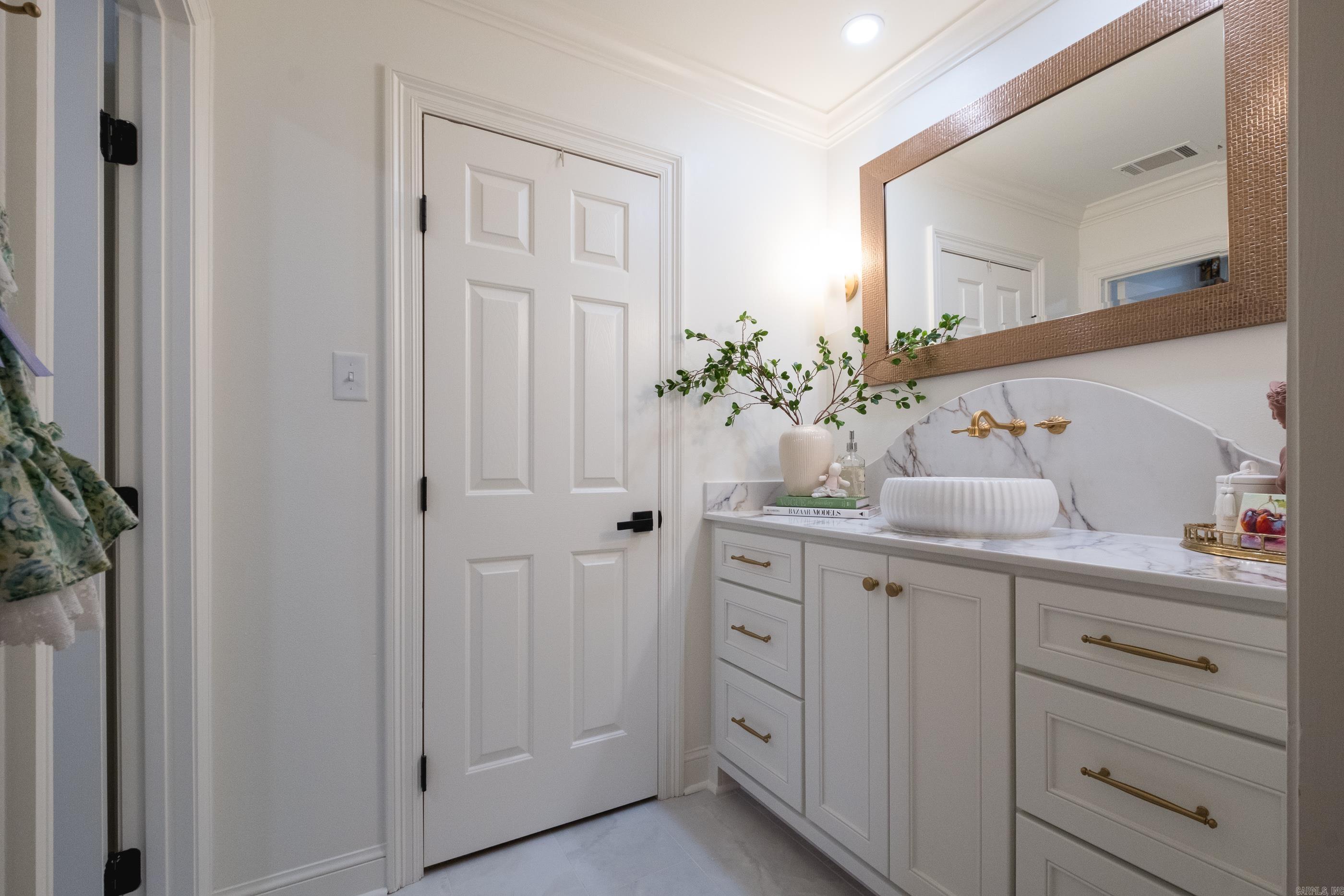 CHENAL VALLEY AVIGNON COURT - Residential