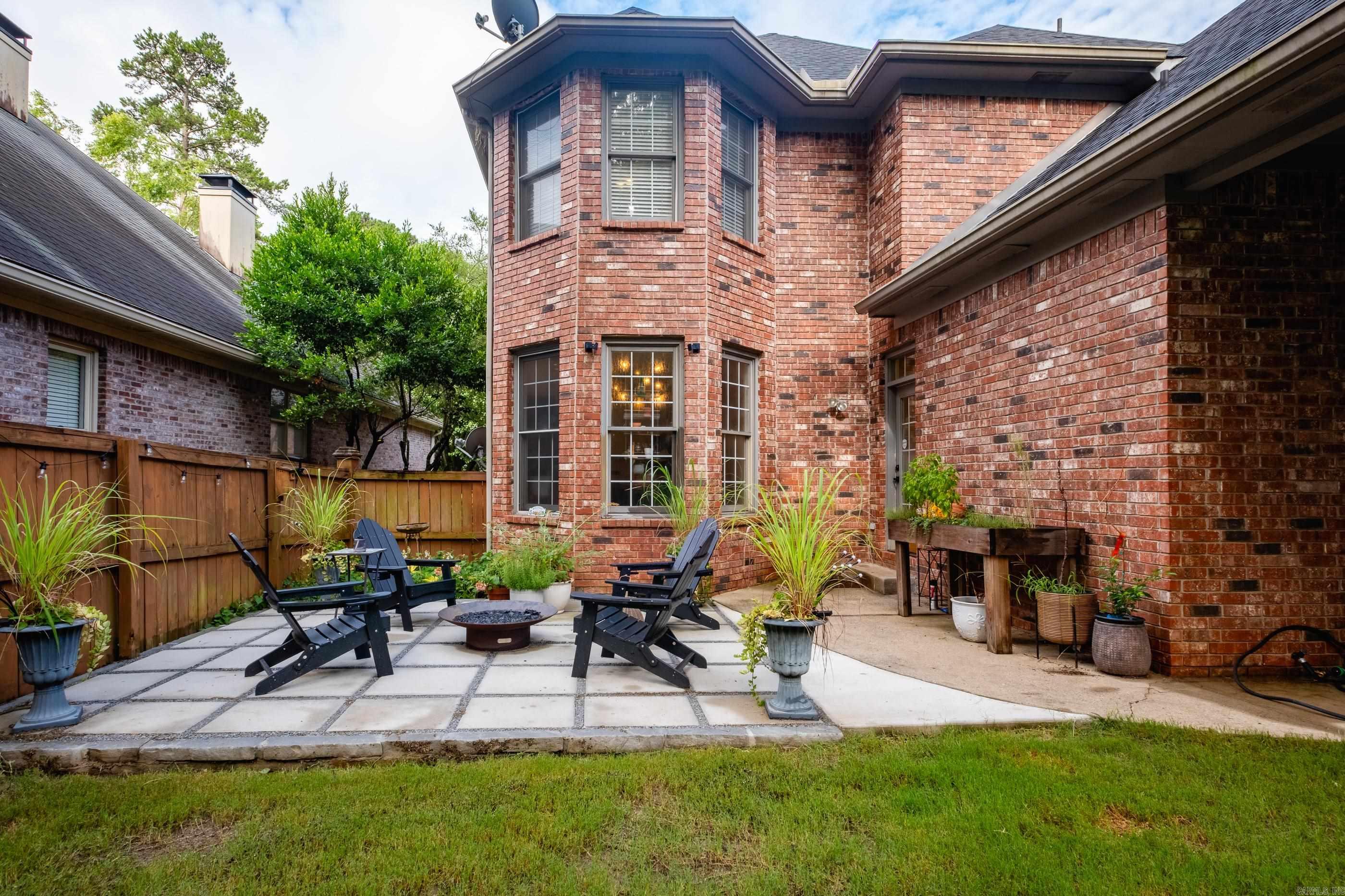 CHENAL VALLEY AVIGNON COURT - Residential