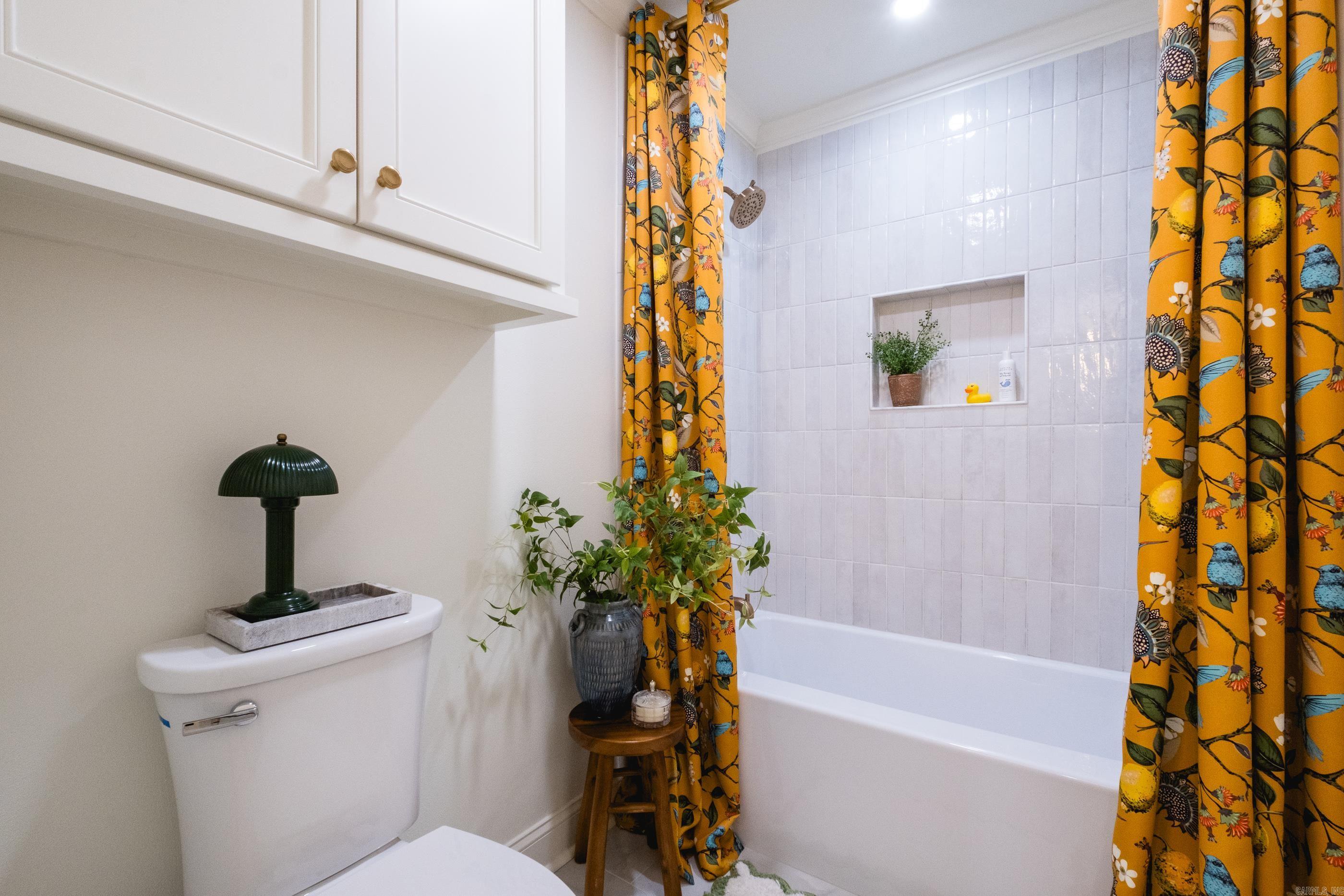 CHENAL VALLEY AVIGNON COURT - Residential