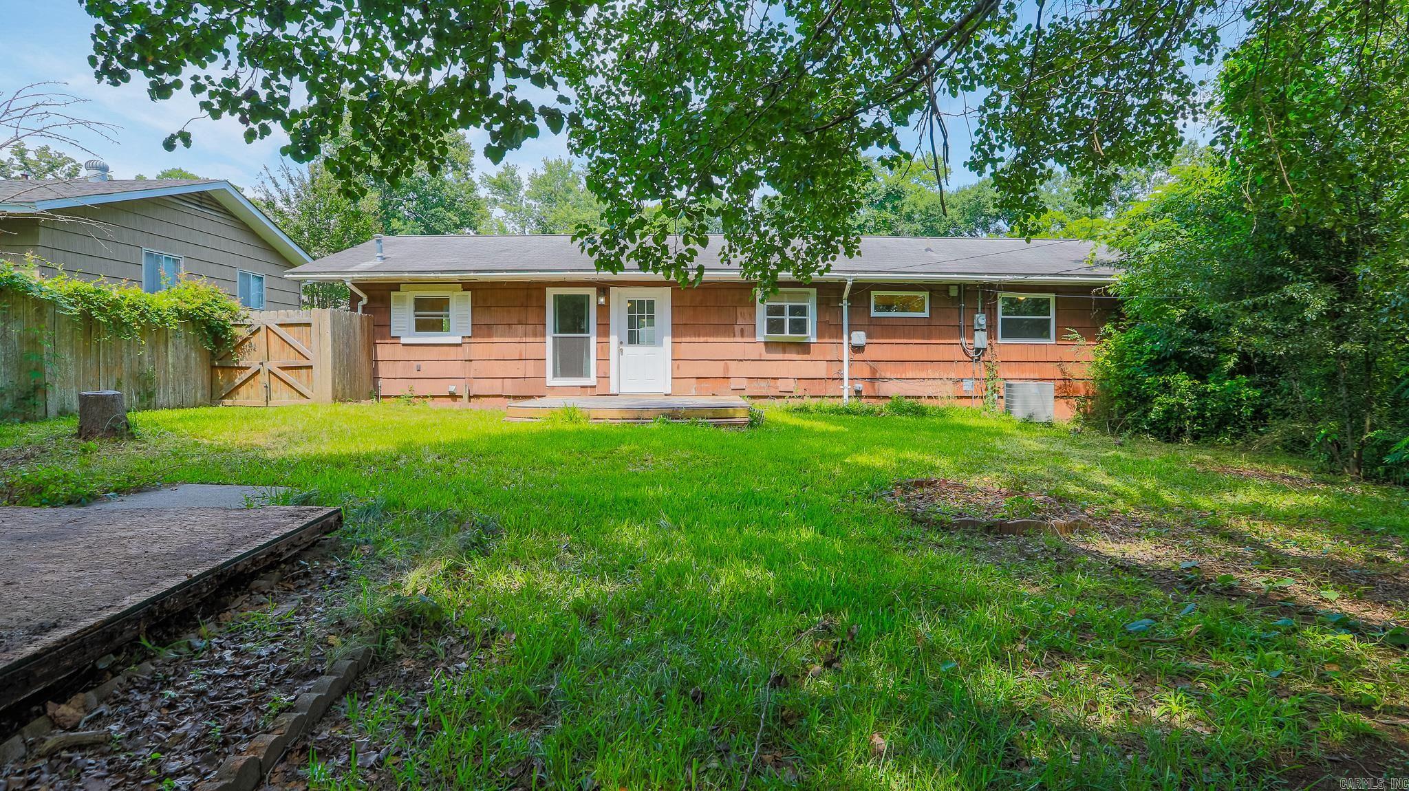 MEADOWCLIFF - Residential