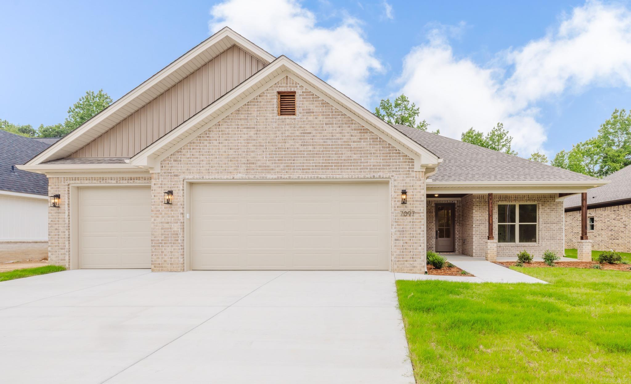 CREEKSIDE - Residential