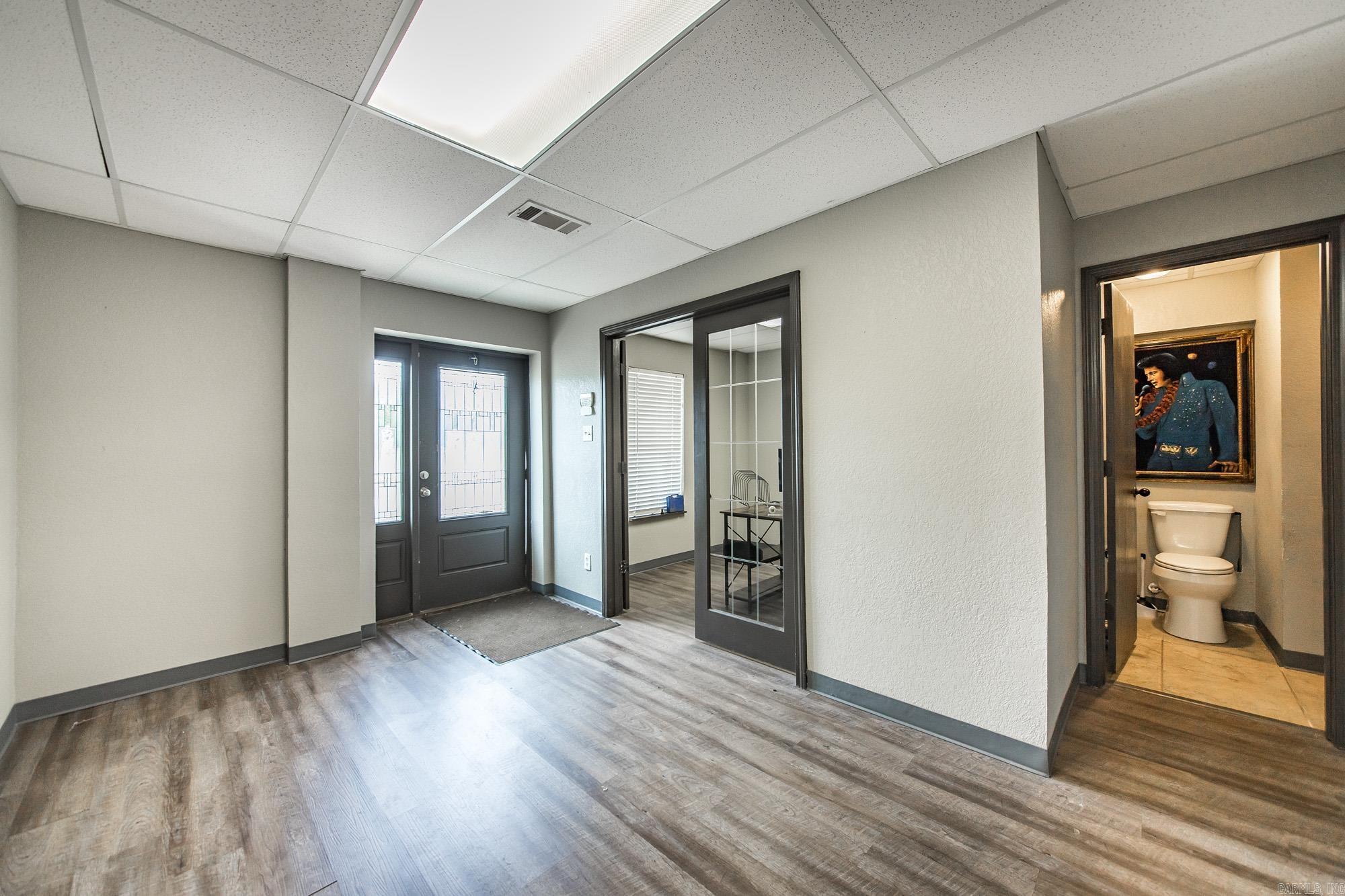 Cabot City Area - Commercial Sale