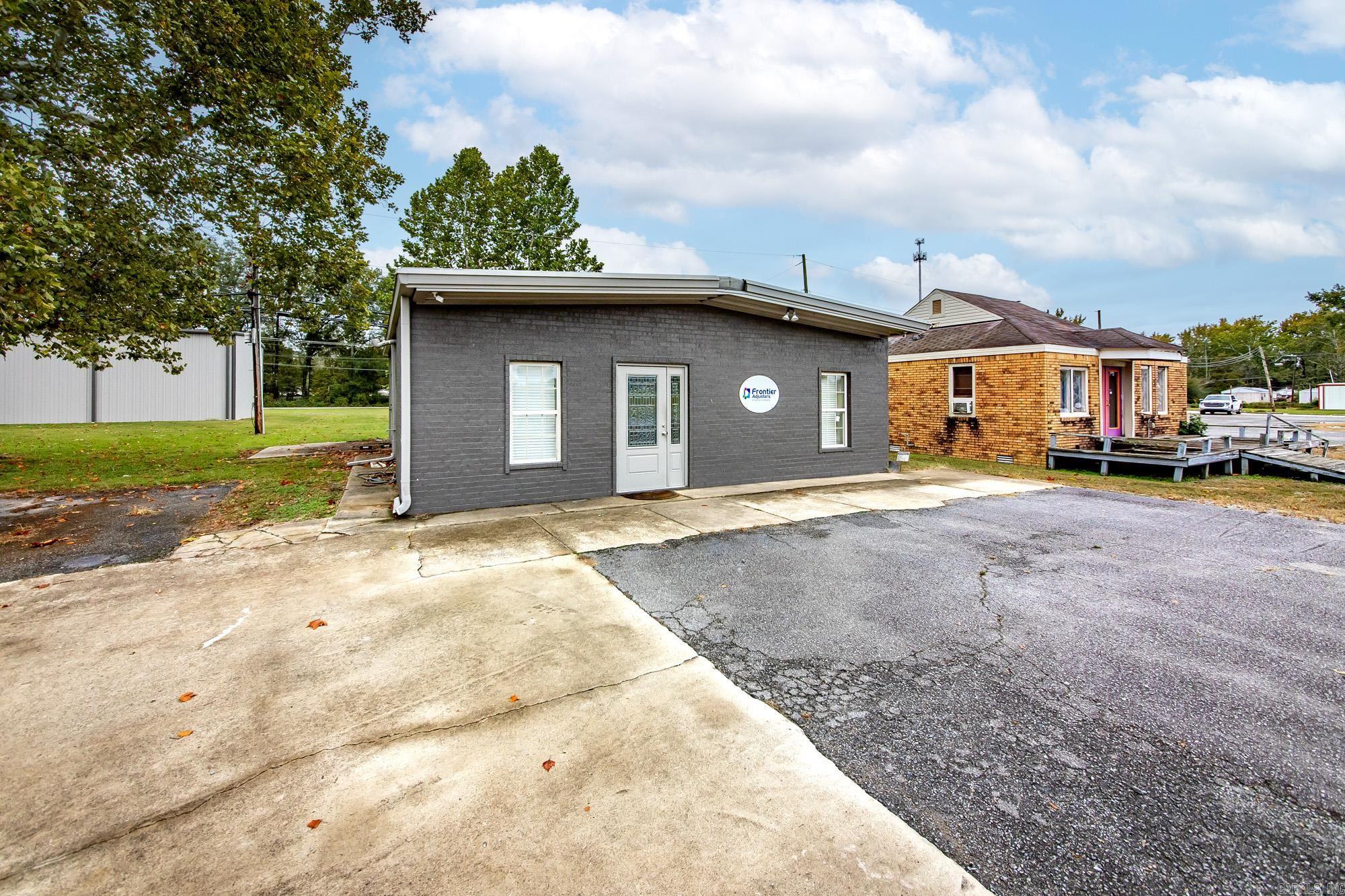 Cabot City Area - Commercial Sale