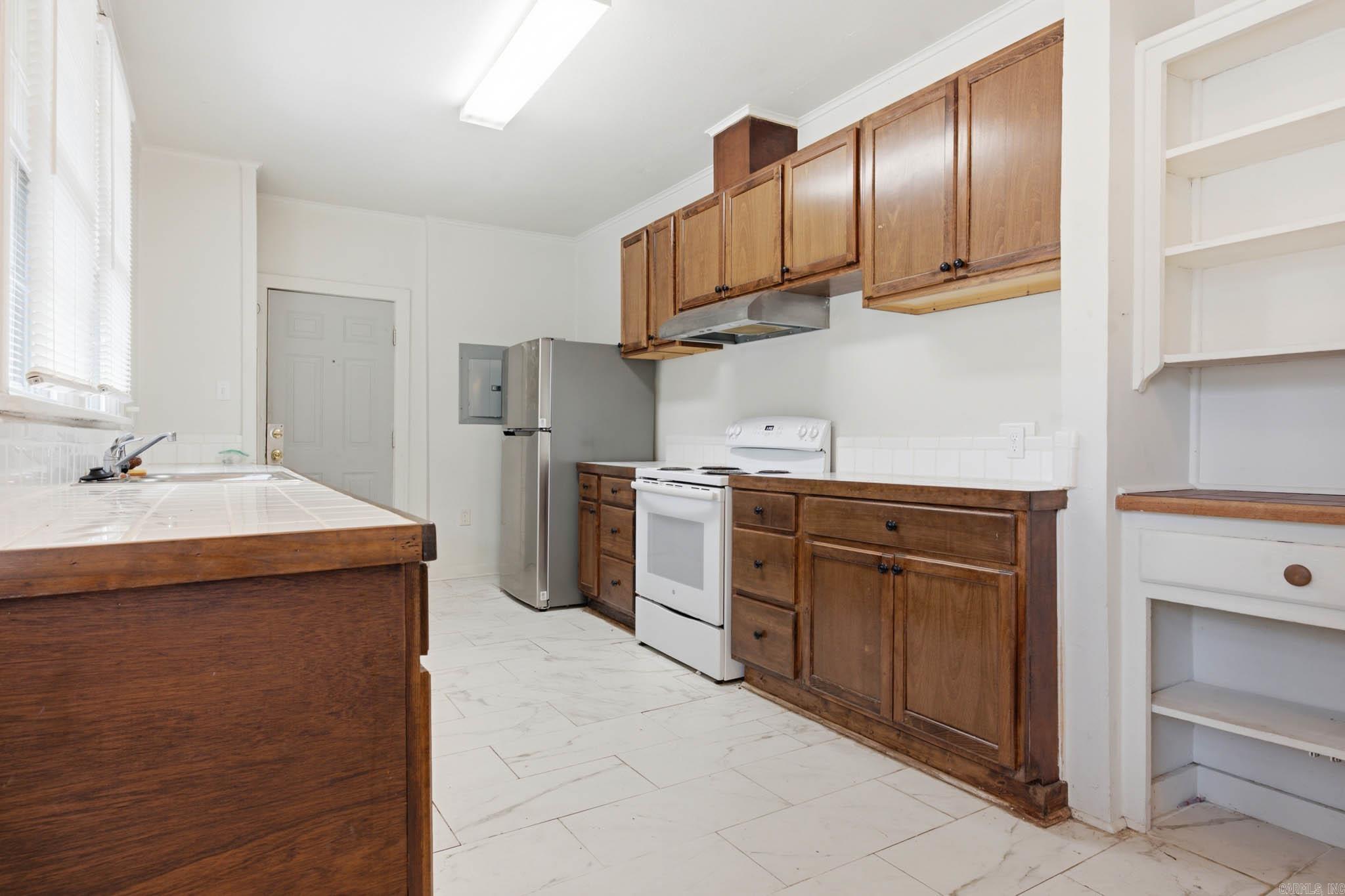 TAYLOR C H - Residential