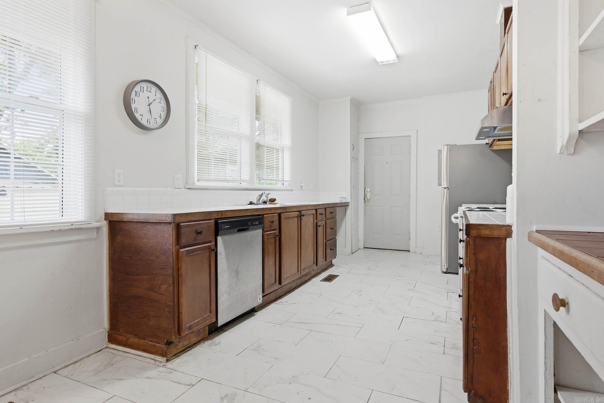 TAYLOR C H - Residential