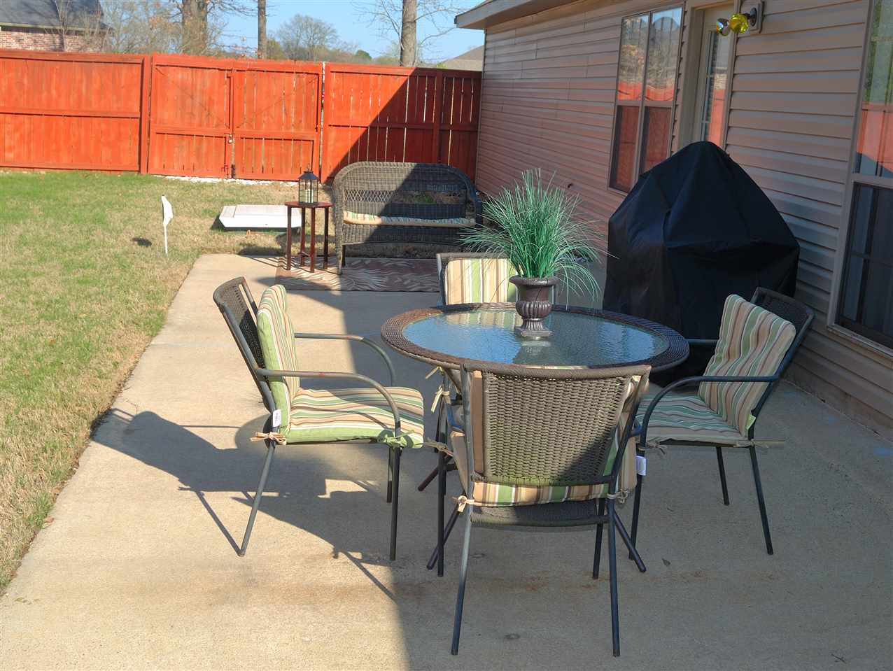 AUSTIN LAKES ON THE BAY ADDN - Residential