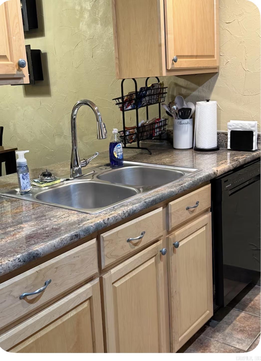 CHELSEA HEIGHTS CONDO - Residential