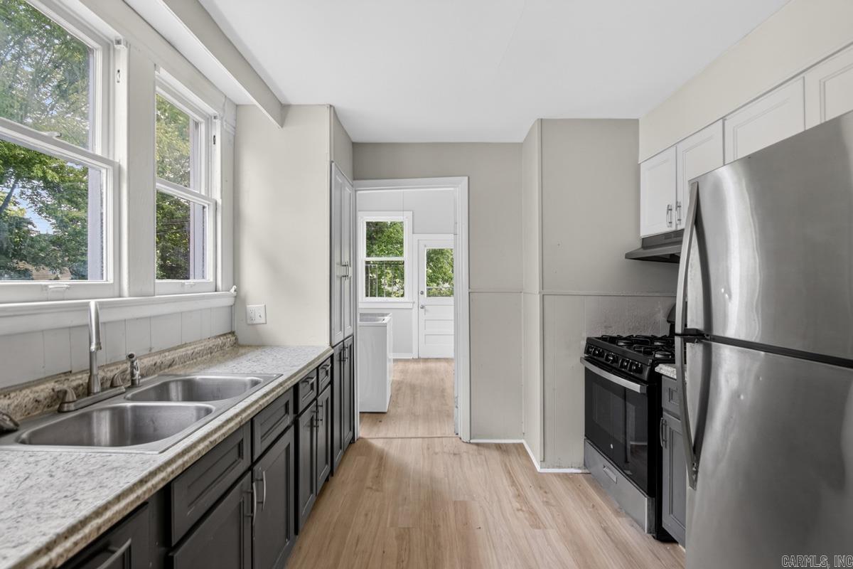 Weldon E Wrights - Residential Income