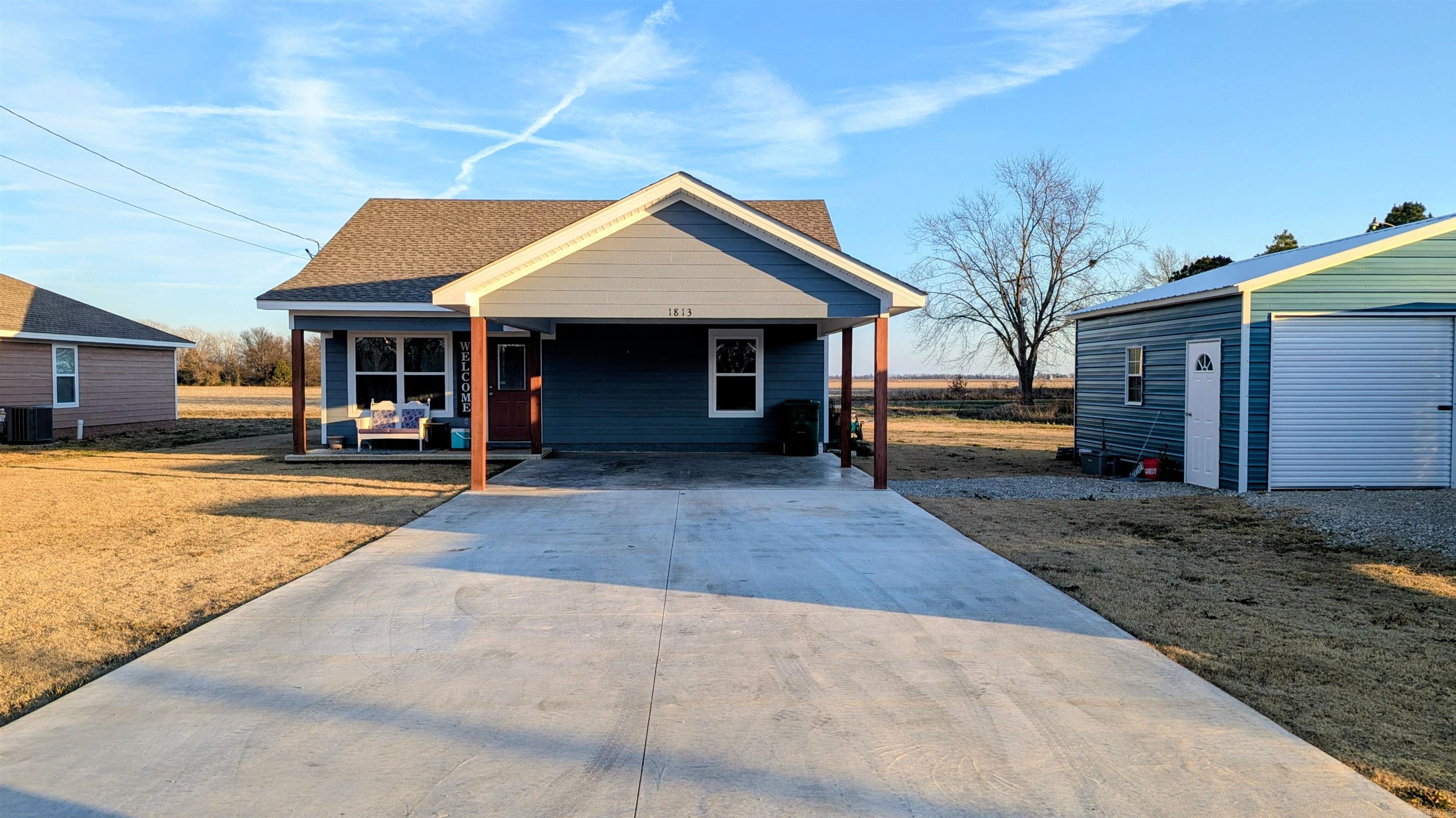 HX0205 - LILLIES CROSSING - Residential