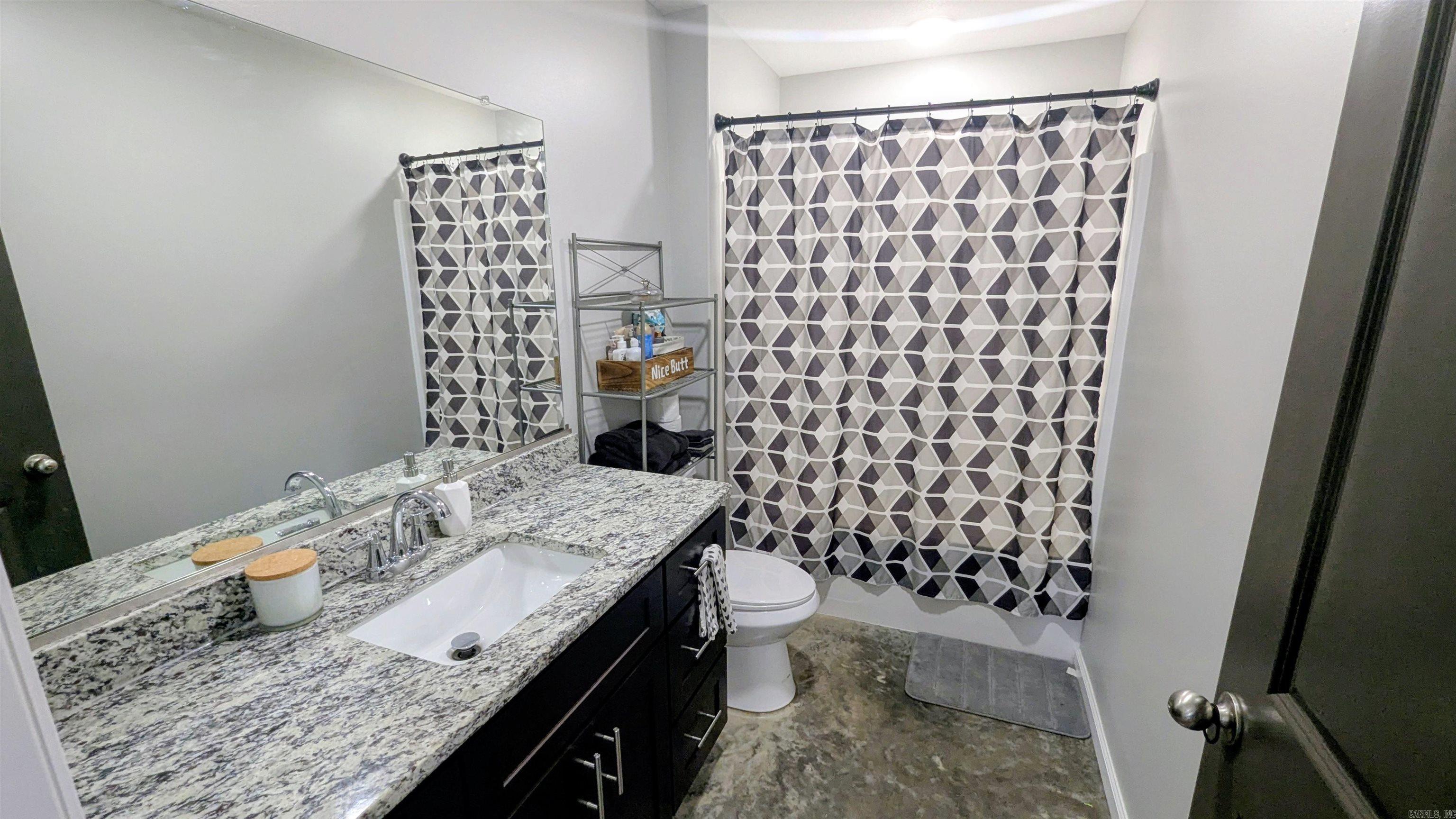 HX0205 - LILLIES CROSSING - Residential