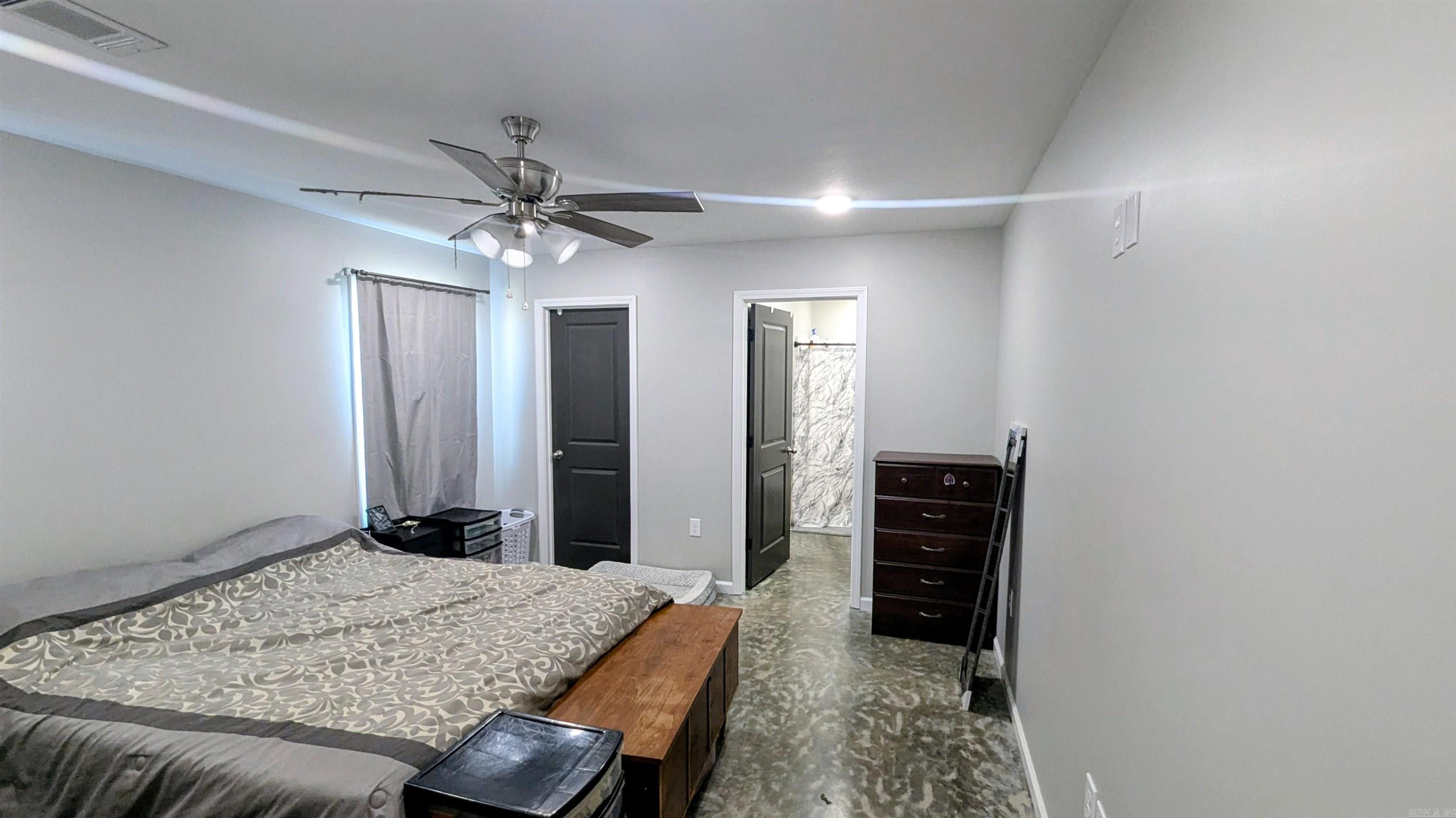 HX0205 - LILLIES CROSSING - Residential