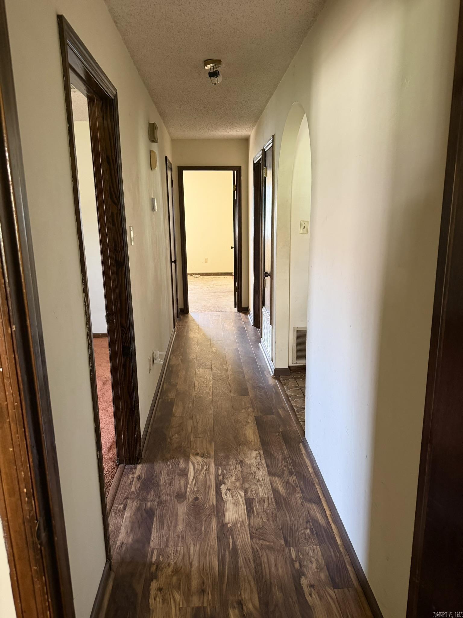 ENGLAND AC - Residential