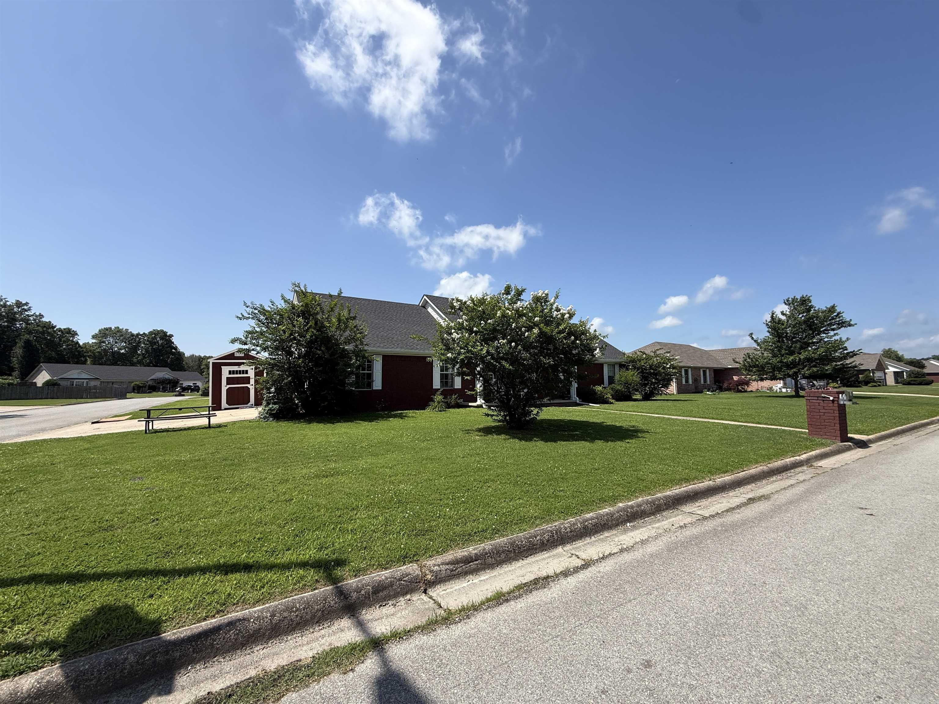 CARRIAGE HILL - Residential