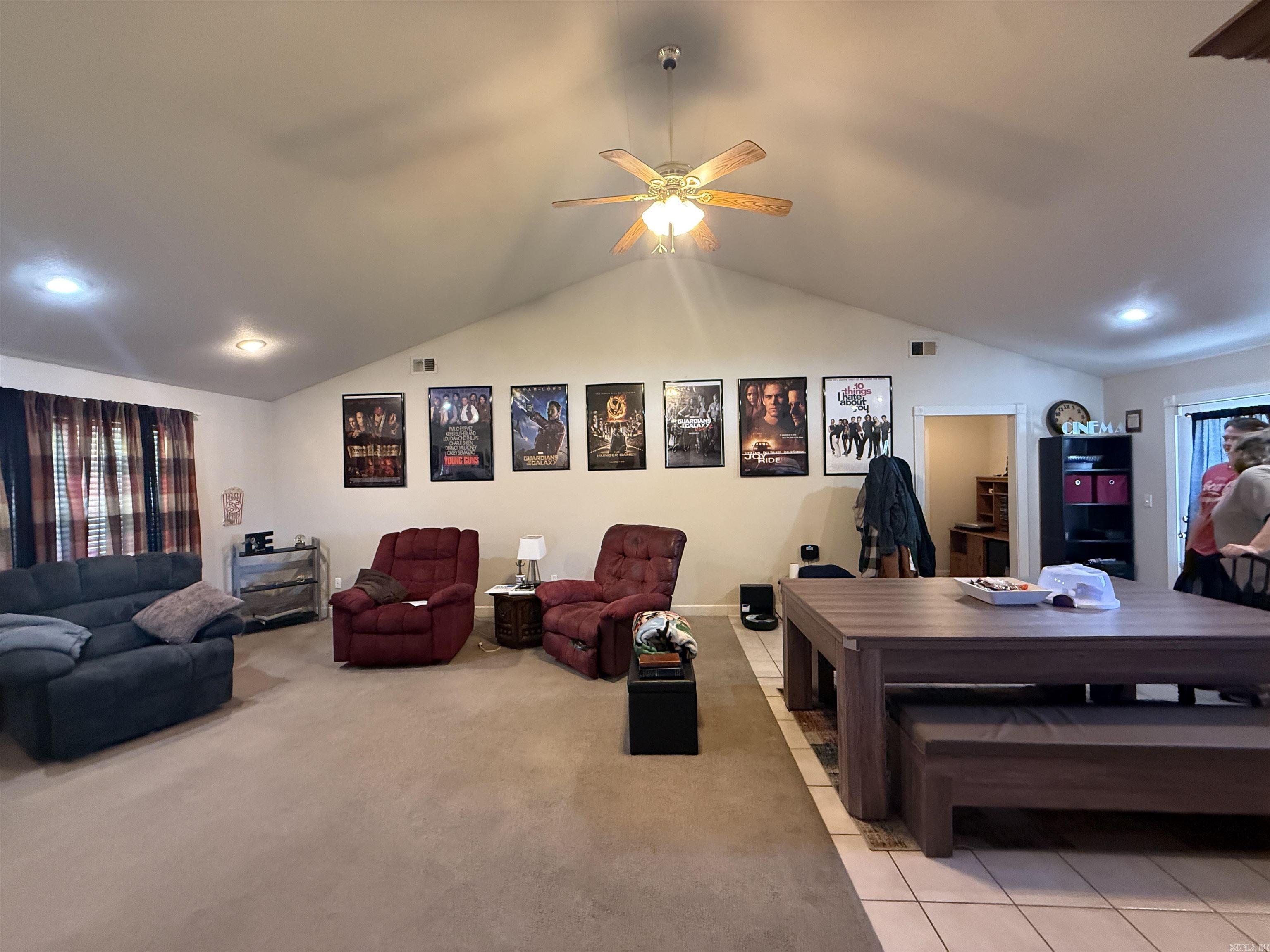 CARRIAGE HILL - Residential