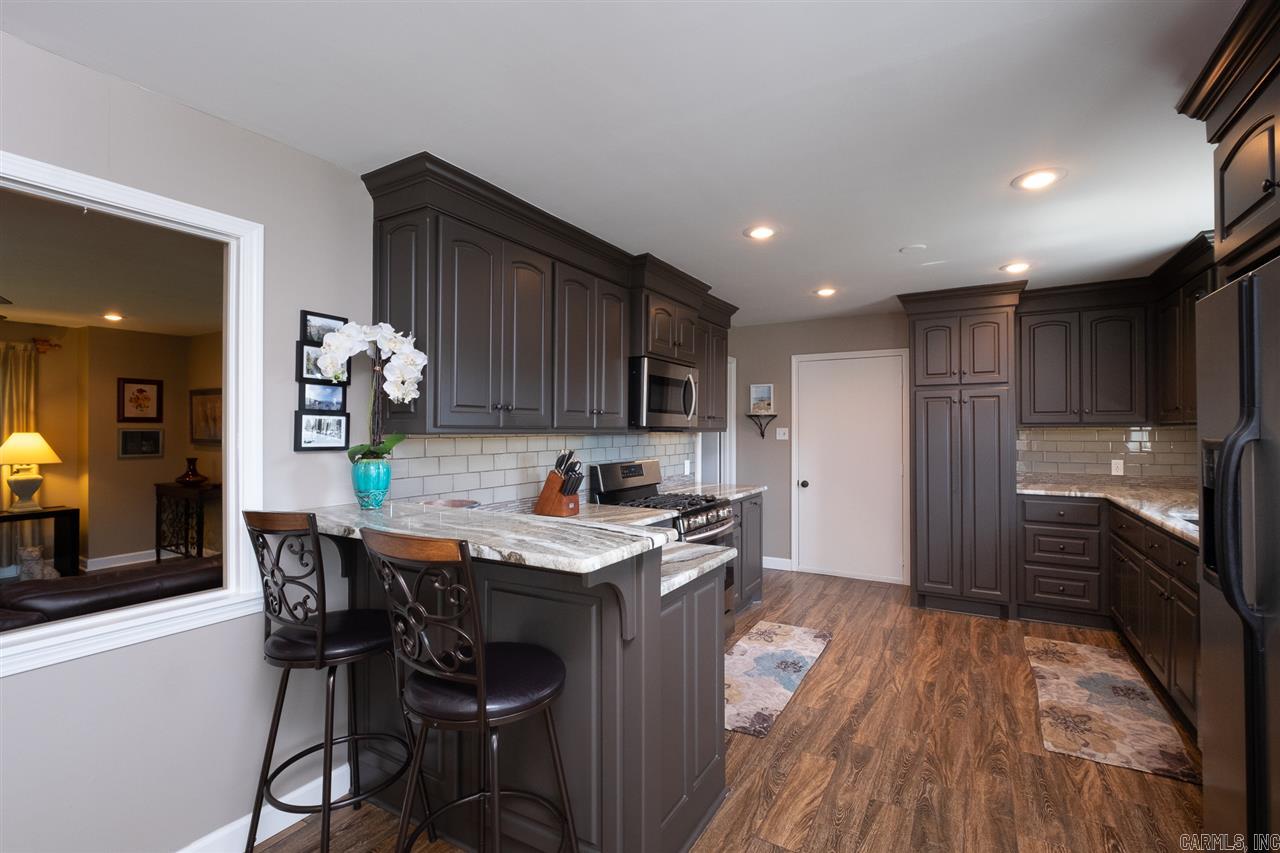 PARKWAY PLACE - Residential