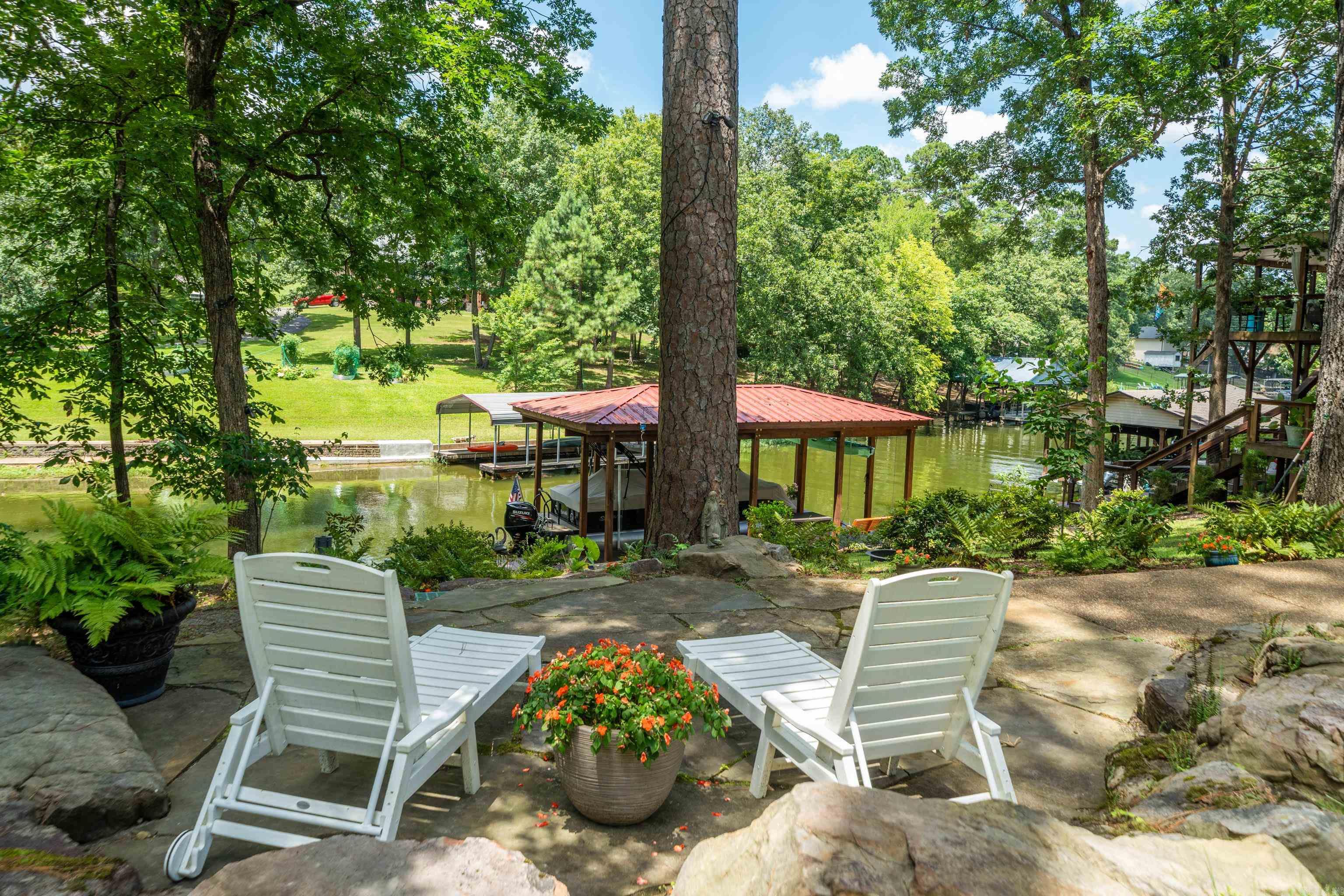 SHADY REST - Residential