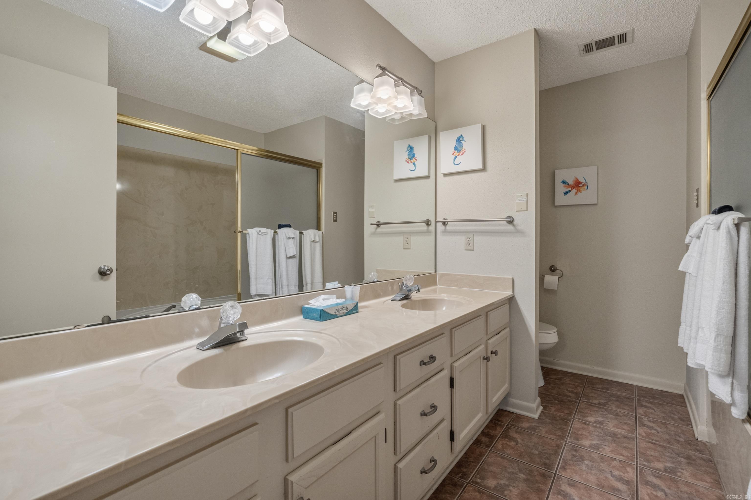 EMERALD ISLE HPR - Residential