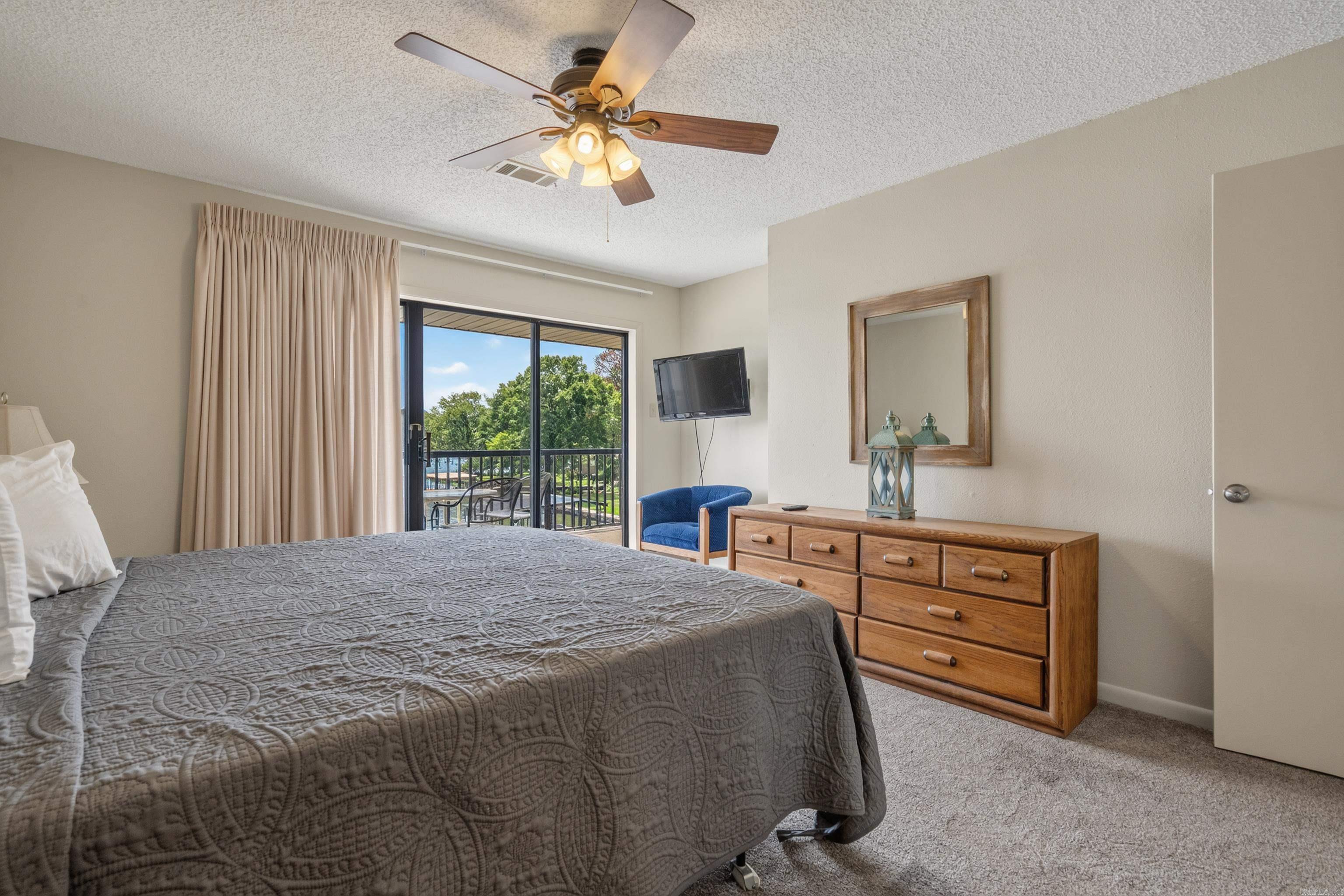 EMERALD ISLE HPR - Residential