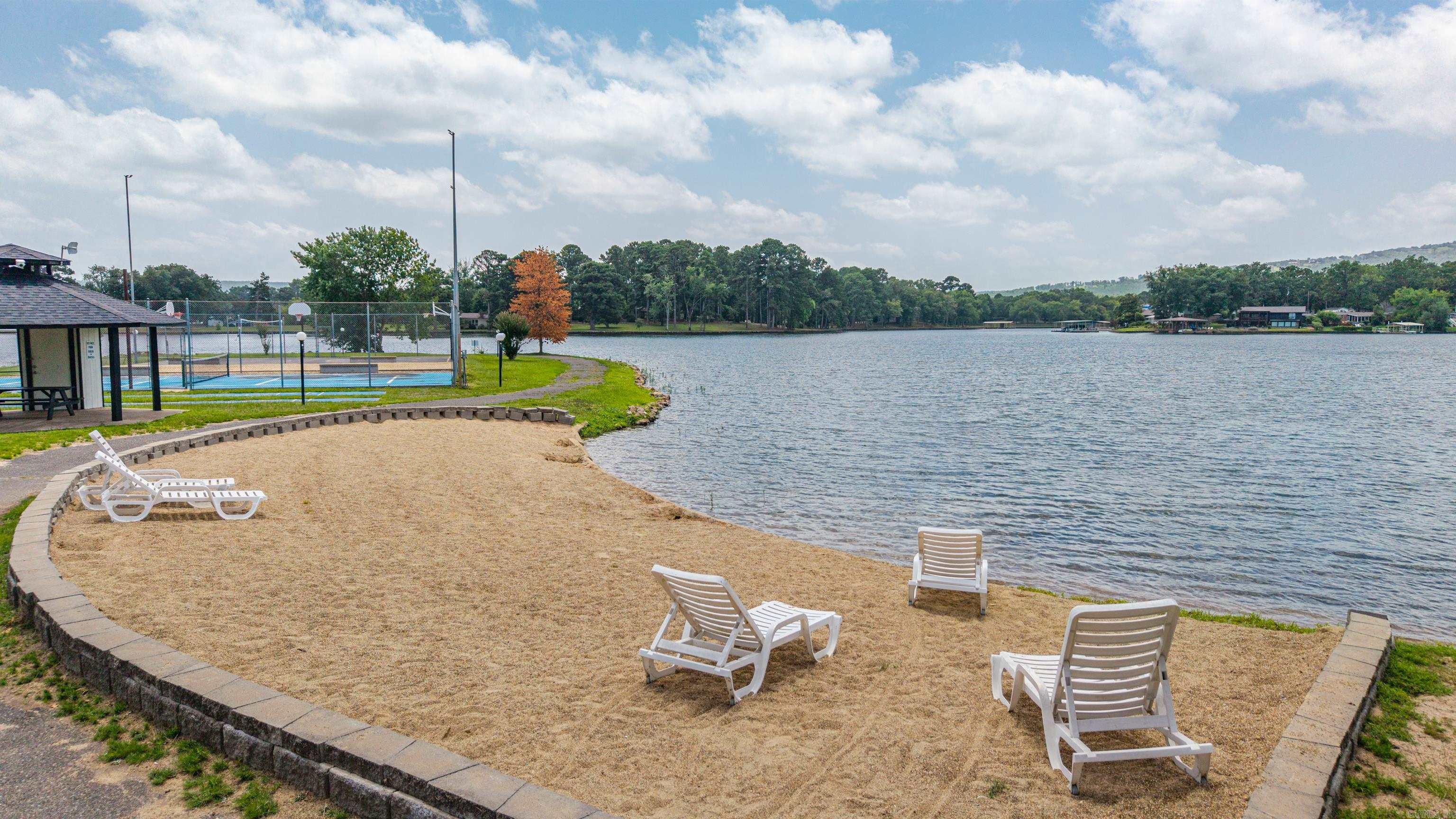 EMERALD ISLE HPR - Residential