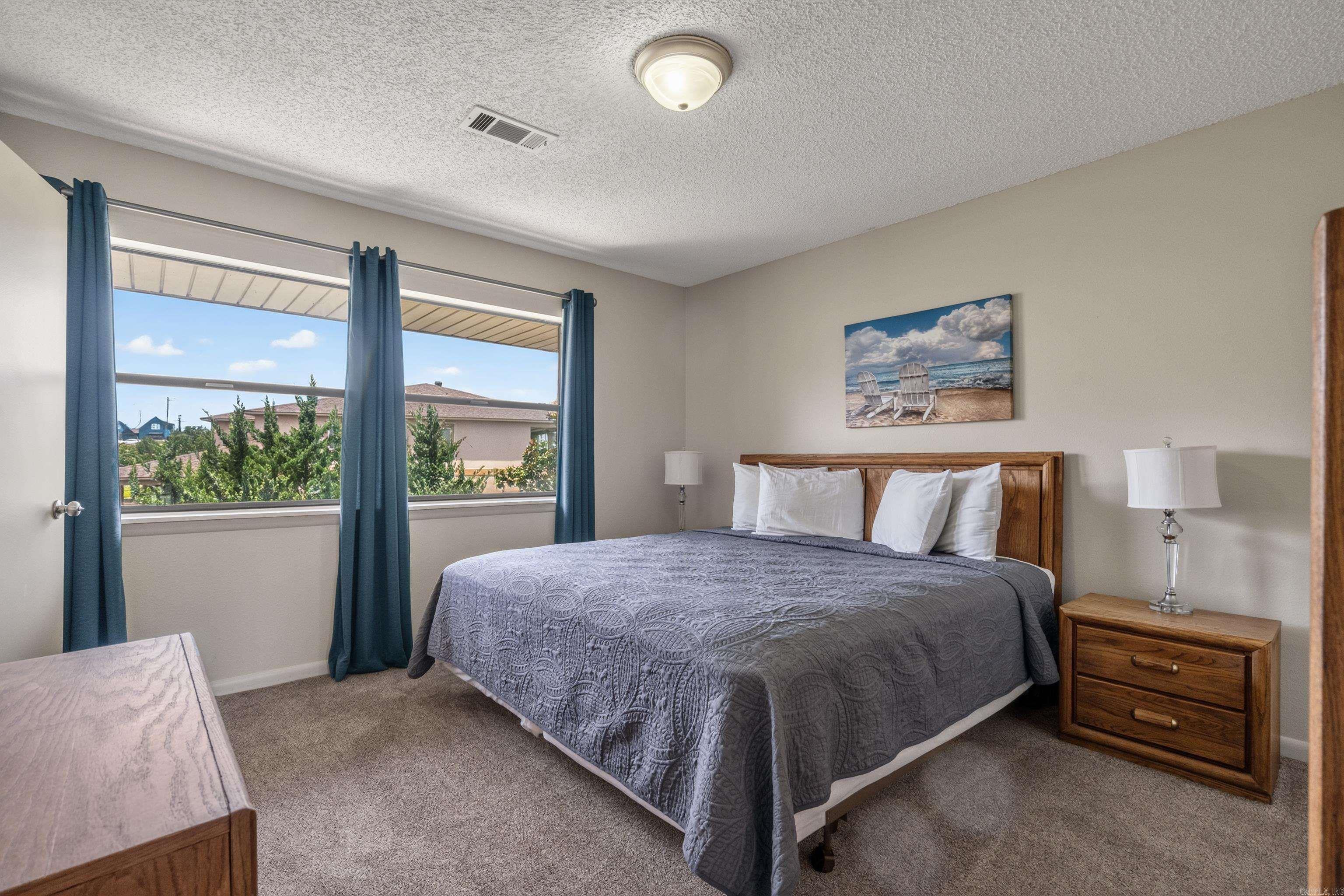 EMERALD ISLE HPR - Residential