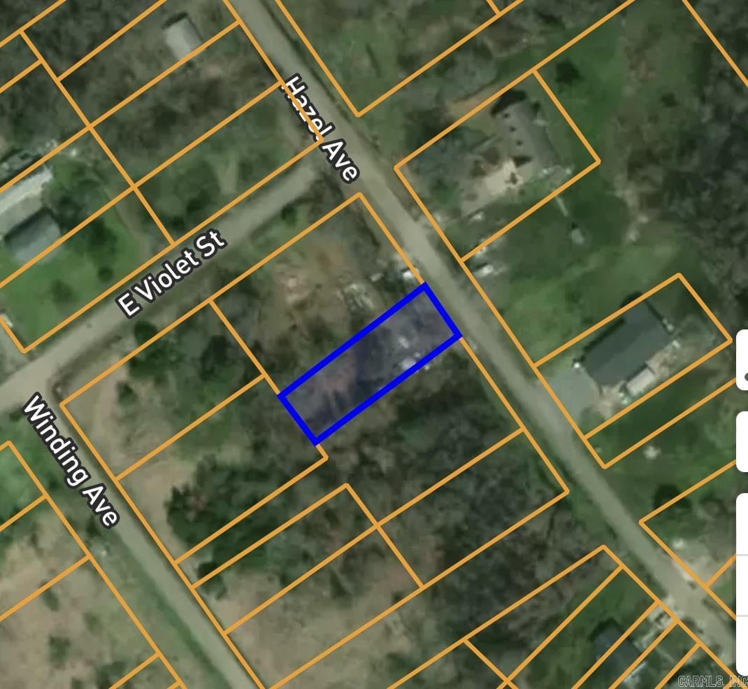 This is a great opportunity to own your own land in the Arkansas Delta! Owner financing is available.