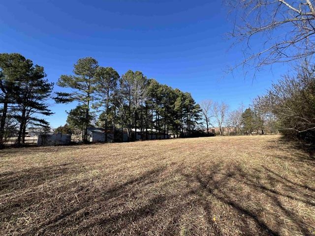 Income-producing potential meets prime location with this .84 acre+/- level, cleared lot in Ash Flat — an ideal opportunity for investors, builders, or anyone looking to create rental income. With plenty of space and easy access, this property would make a great site for tiny homes, duplex-style builds, or long- or short-term rental opportunities in a growing area. Located within walking distance to the Ash Flat library and park, and just minutes from grocery stores, local shopping, and restaurants, convenience is built right in. Outdoor enthusiasts will also love being only 10 miles from Spring River for floating, fishing, and recreation, plus close to Harold Alexander Wildlife Area for hunting, hiking, and exploring the Ozarks. Whether you’re looking to build income-producing rentals, a personal home with investment potential, or a peaceful retreat close to town, this versatile property offers endless possibilities in a desirable and accessible location.