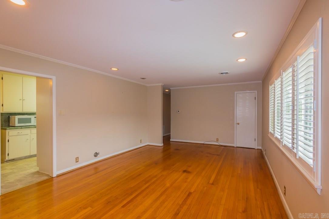 Hall Plaza - Residential