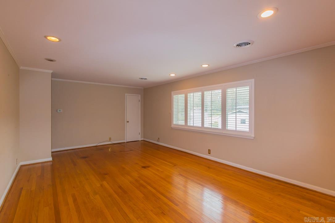 Hall Plaza - Residential