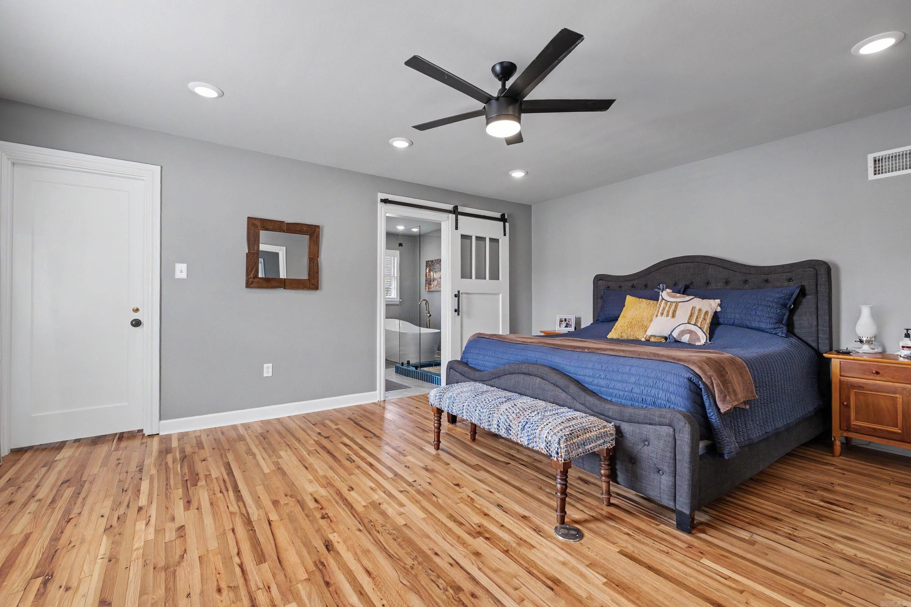 BRENTWOOD - Residential
