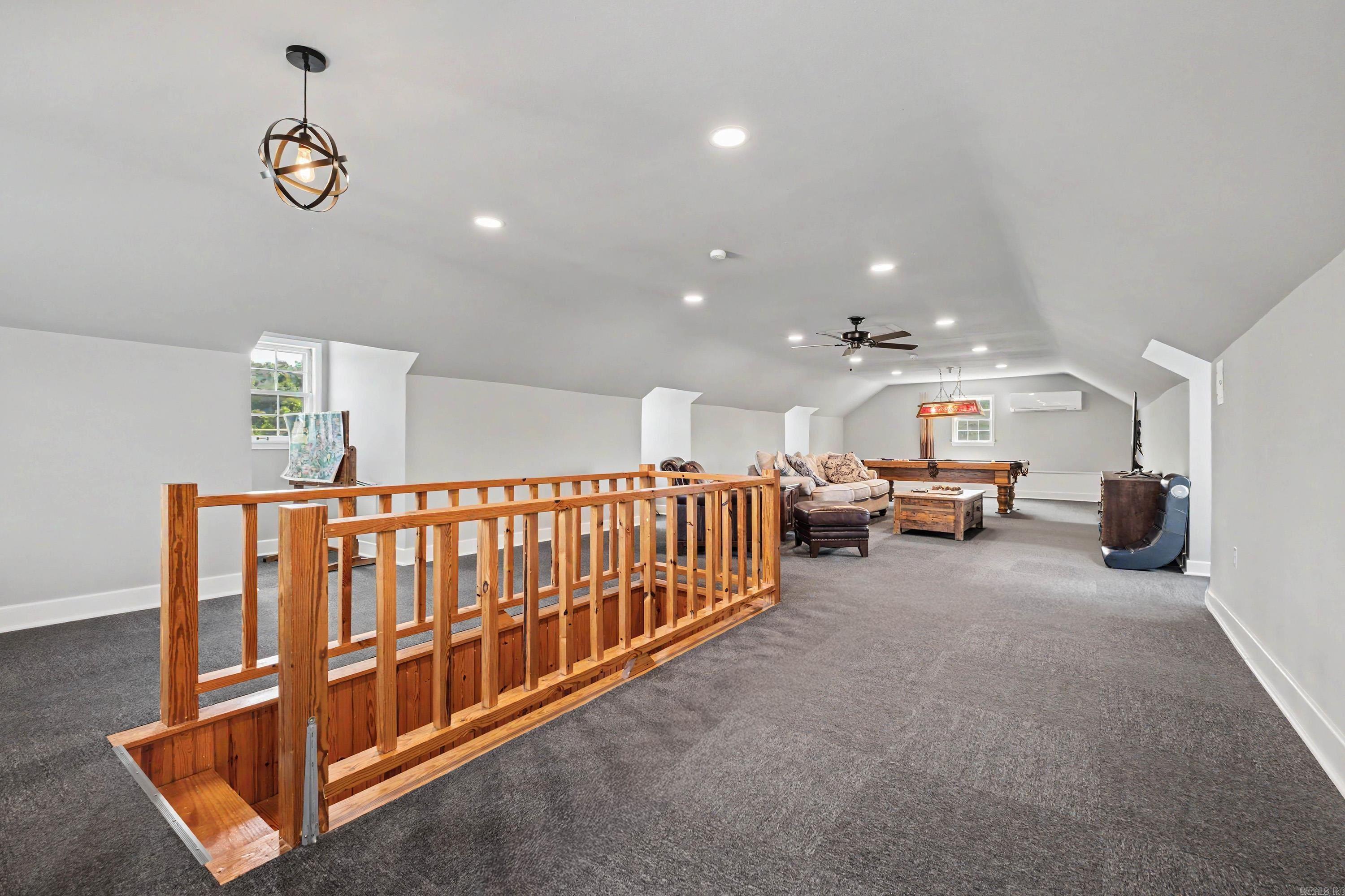 BRENTWOOD - Residential