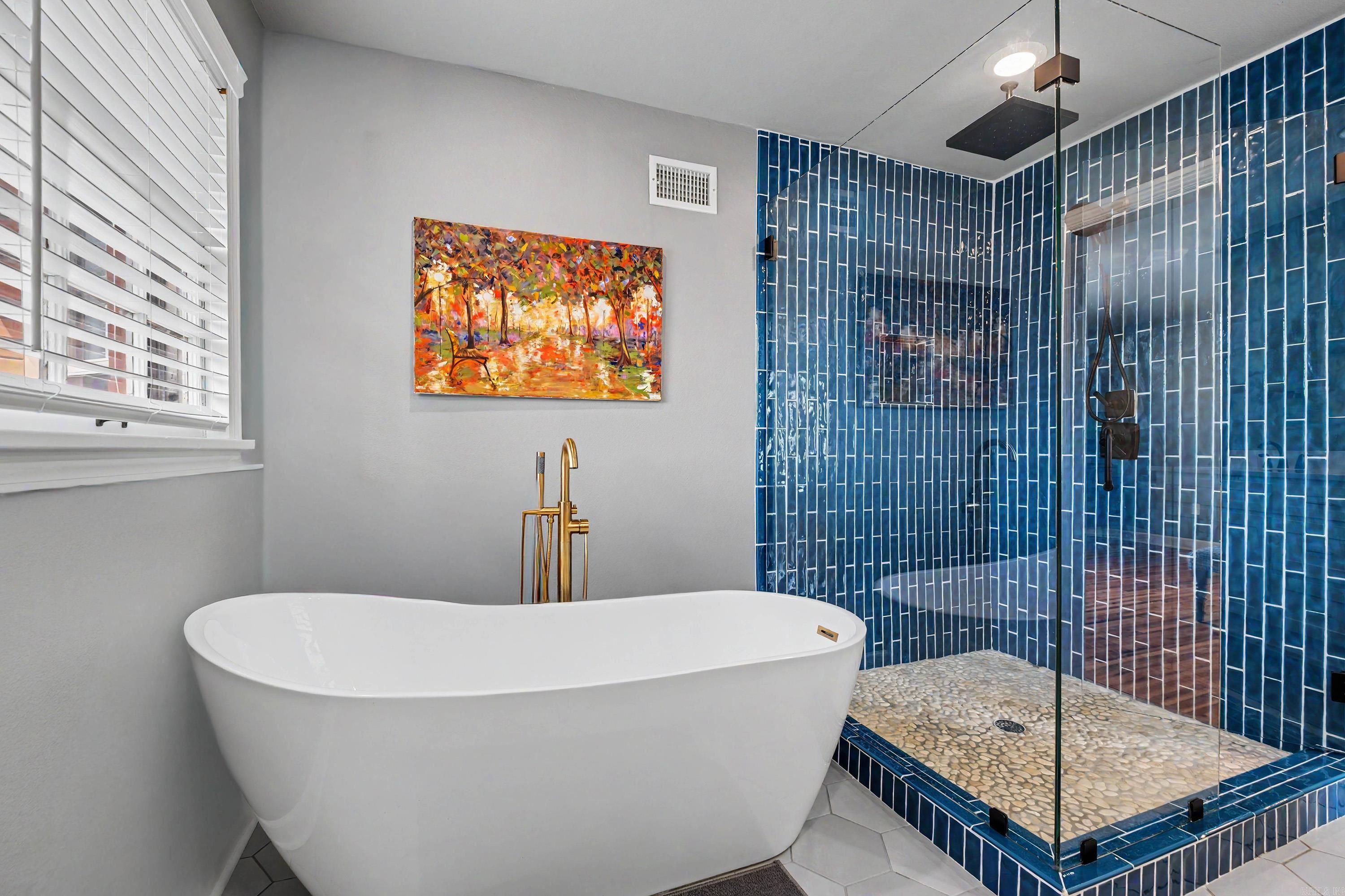 BRENTWOOD - Residential