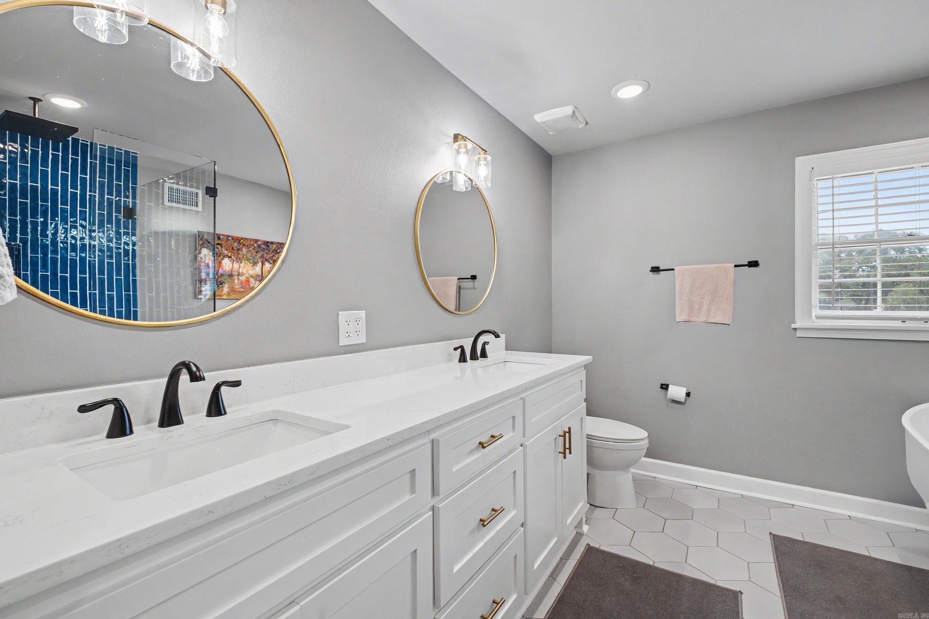 BRENTWOOD - Residential
